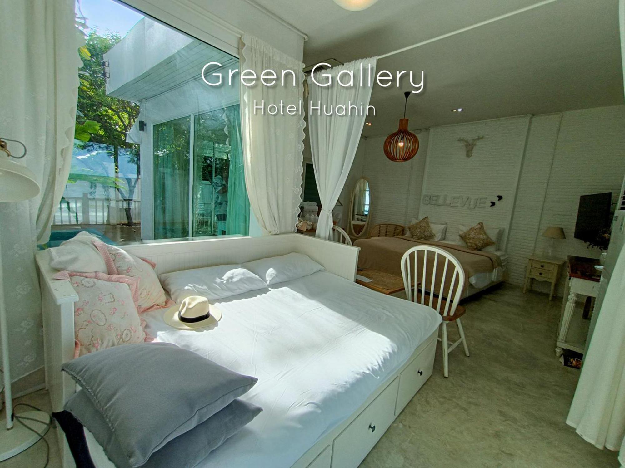 Gallery Boutique 3* HHQ