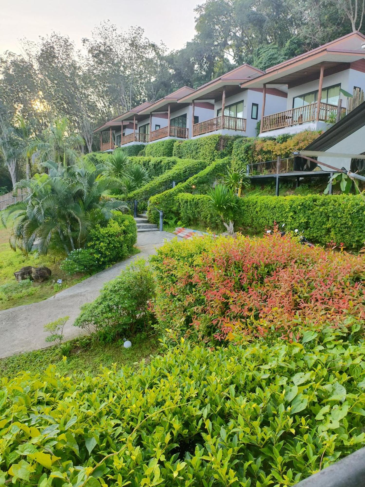Resting Place Hostel Ko Yao Yai