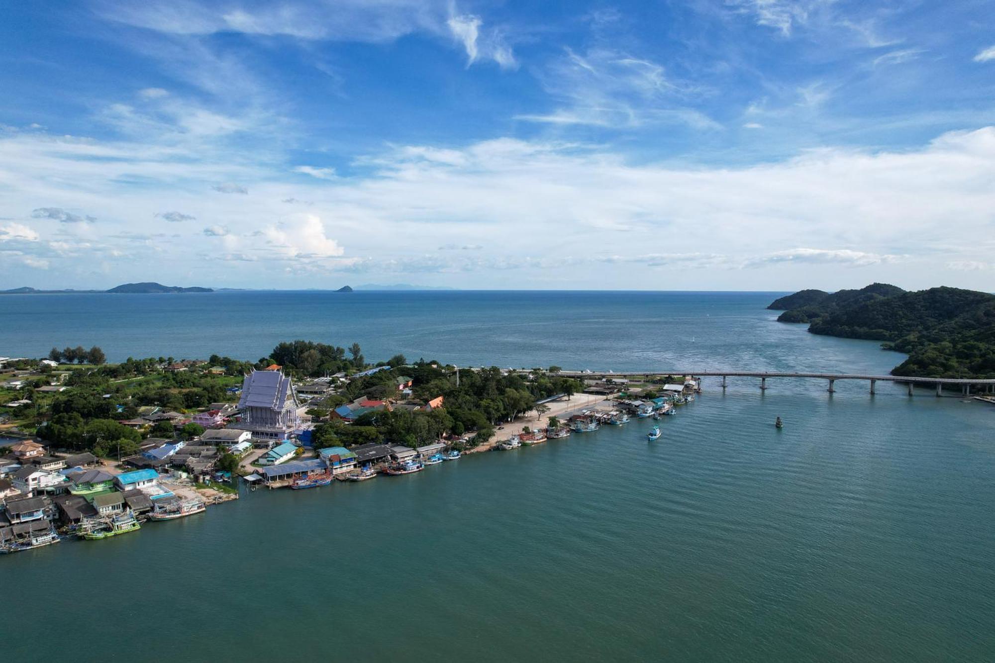 Baan Faa Talaychan Resort 2*