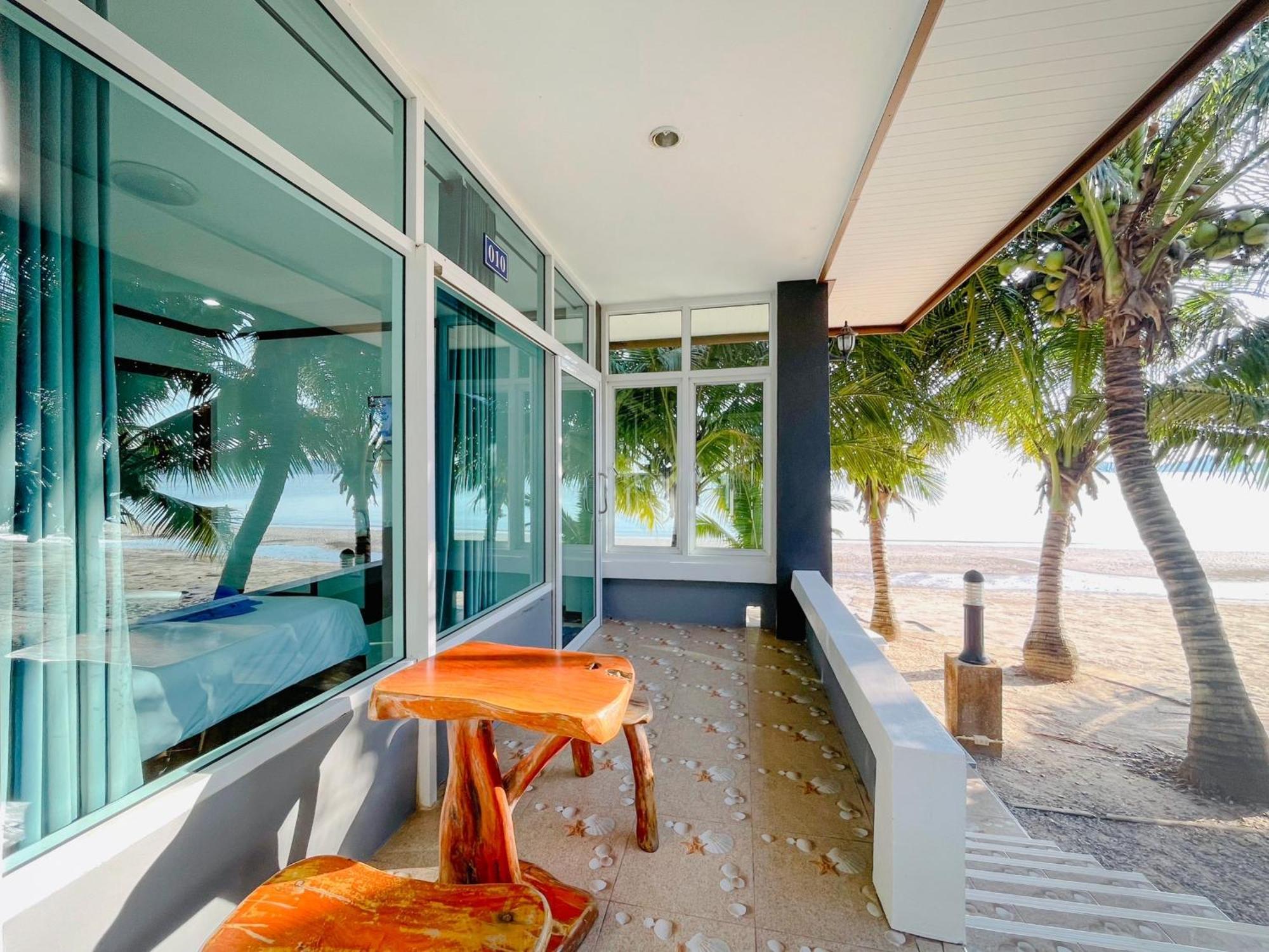 Resort Baan Faa Talaychan