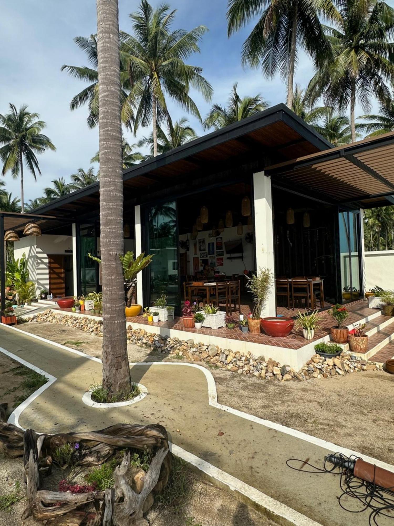 Chansi Beachresort Resort