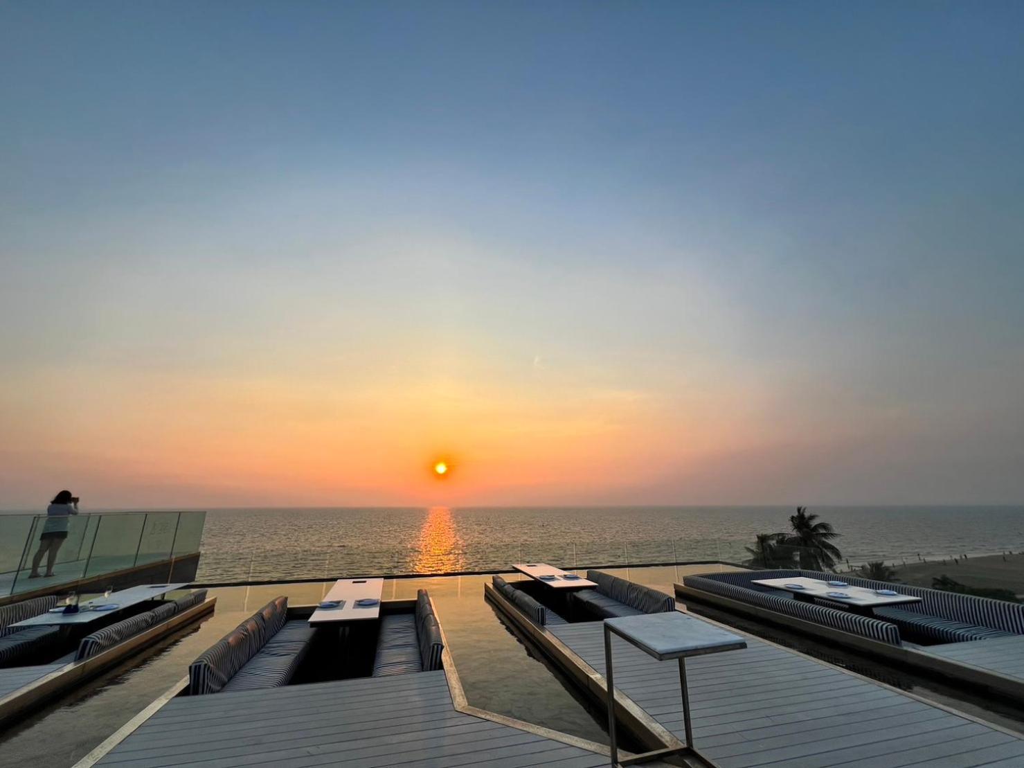 Apartment Veranda Sea View By Thita
