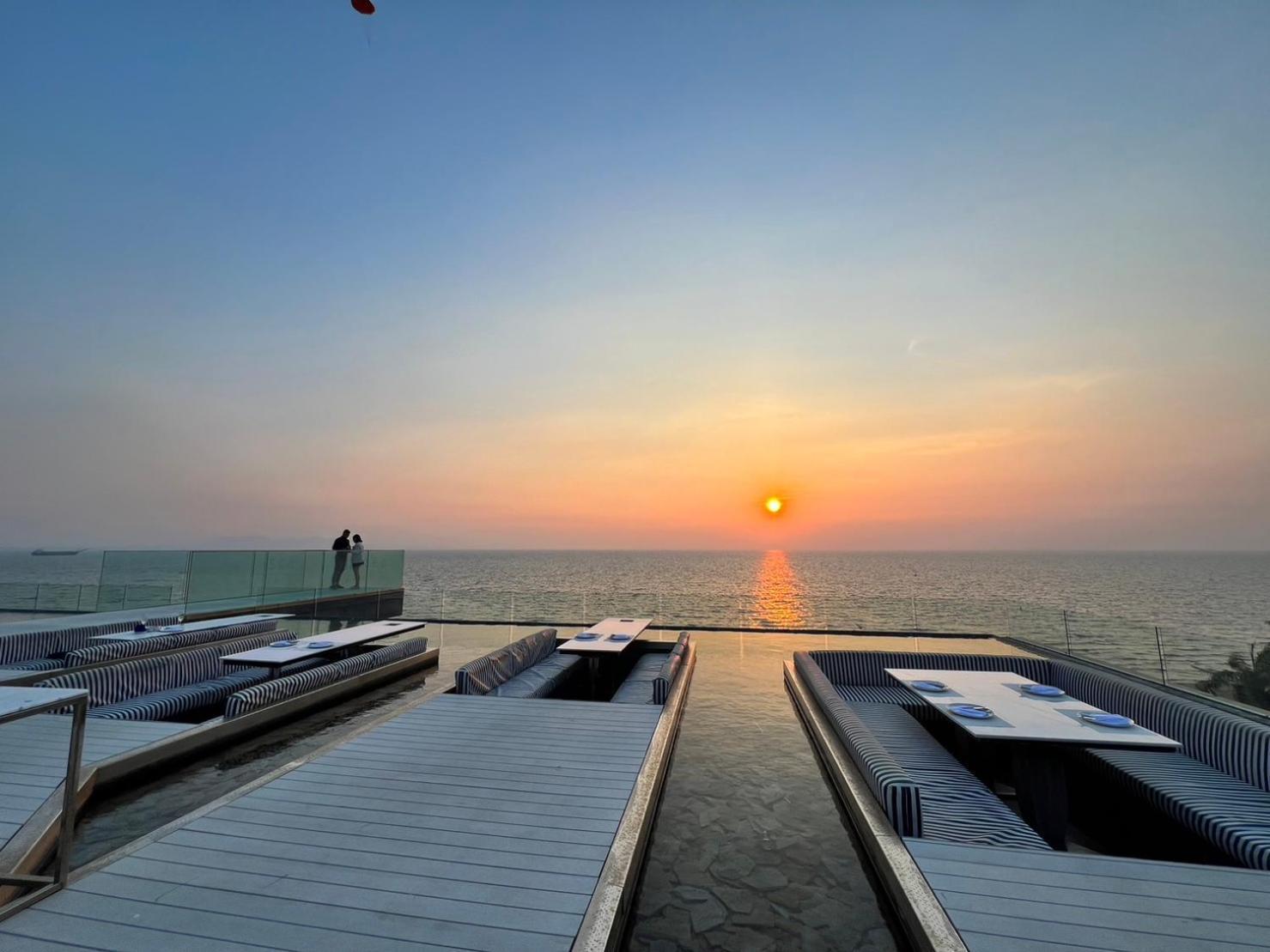 Veranda Sea View By Thita