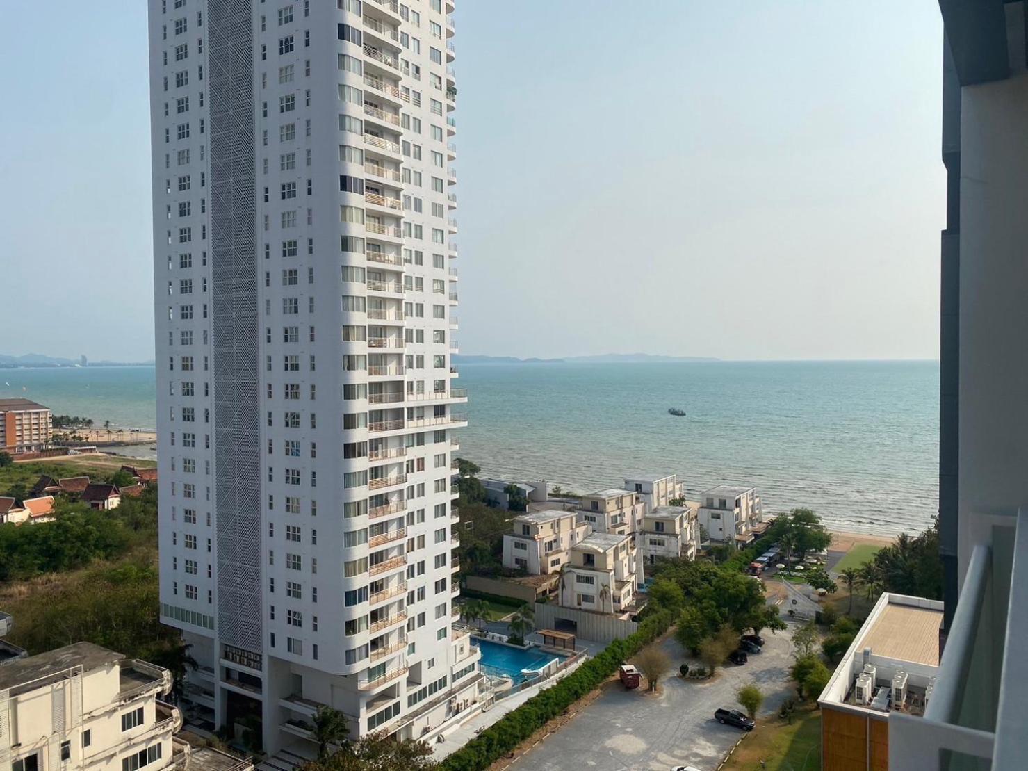 Veranda Sea View By Thita *