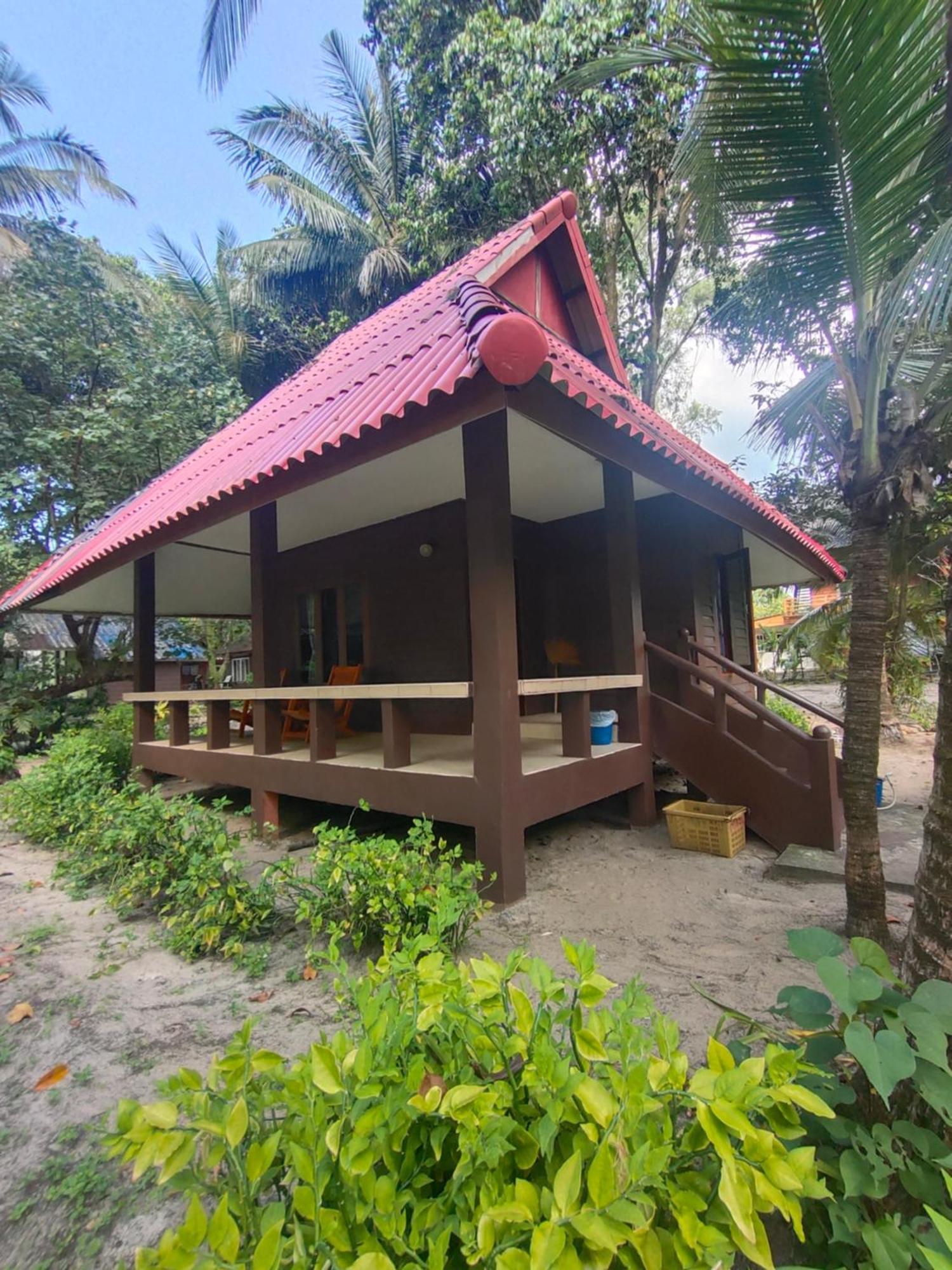 Phayam Coconut Resort