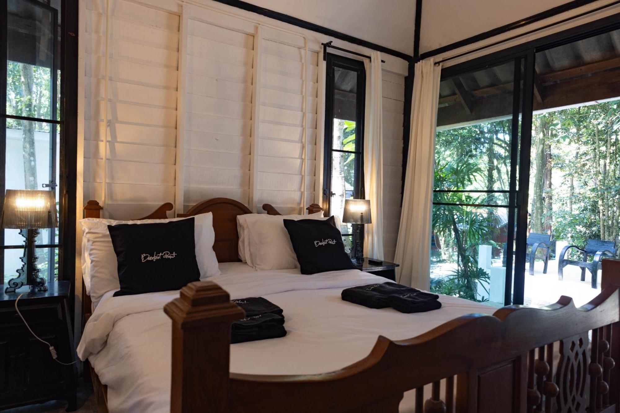 Barefoot Project Formerly Baan Klong Kleng Guest house