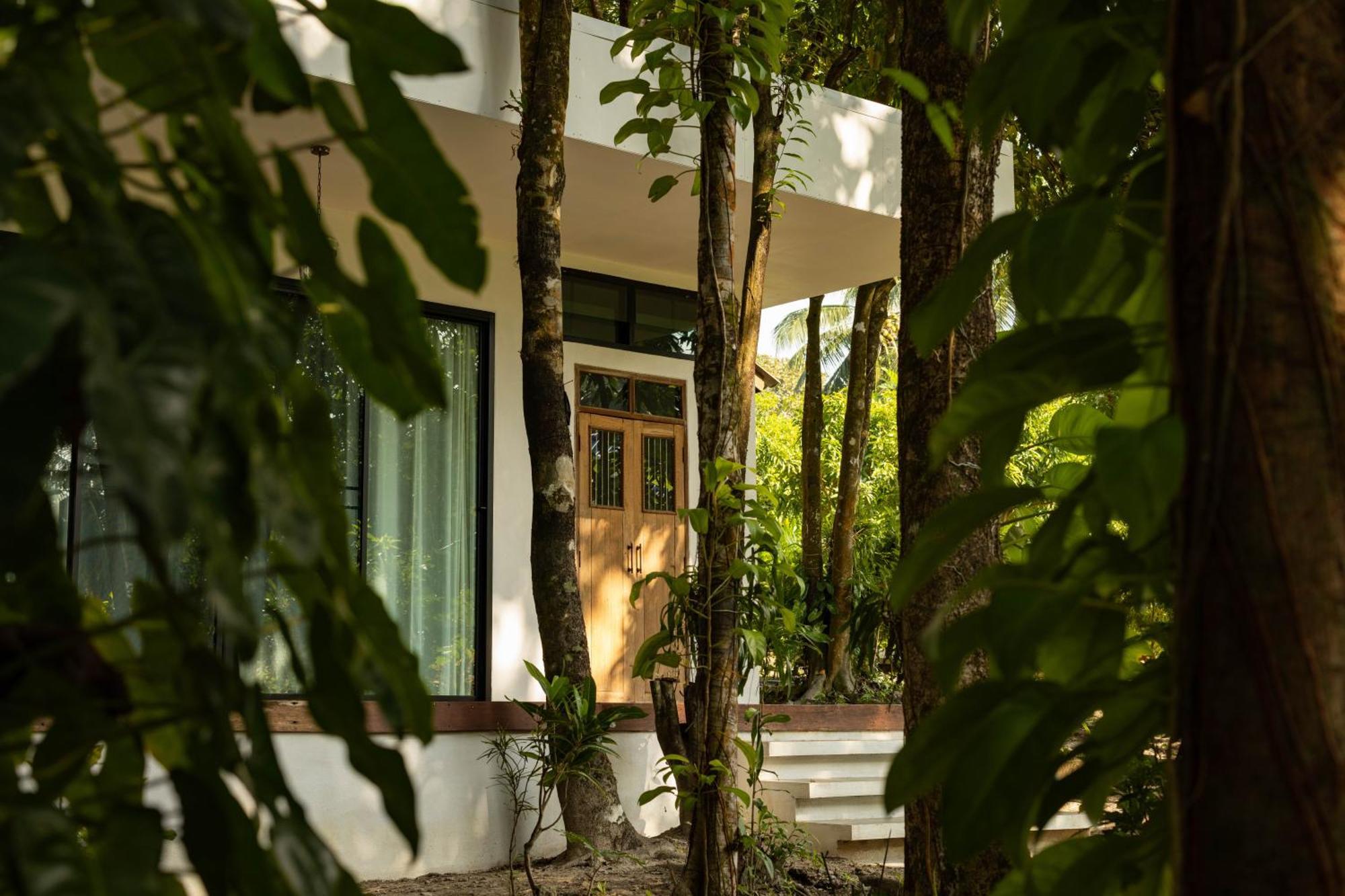 Barefoot Project Formerly Baan Klong Kleng Guest house