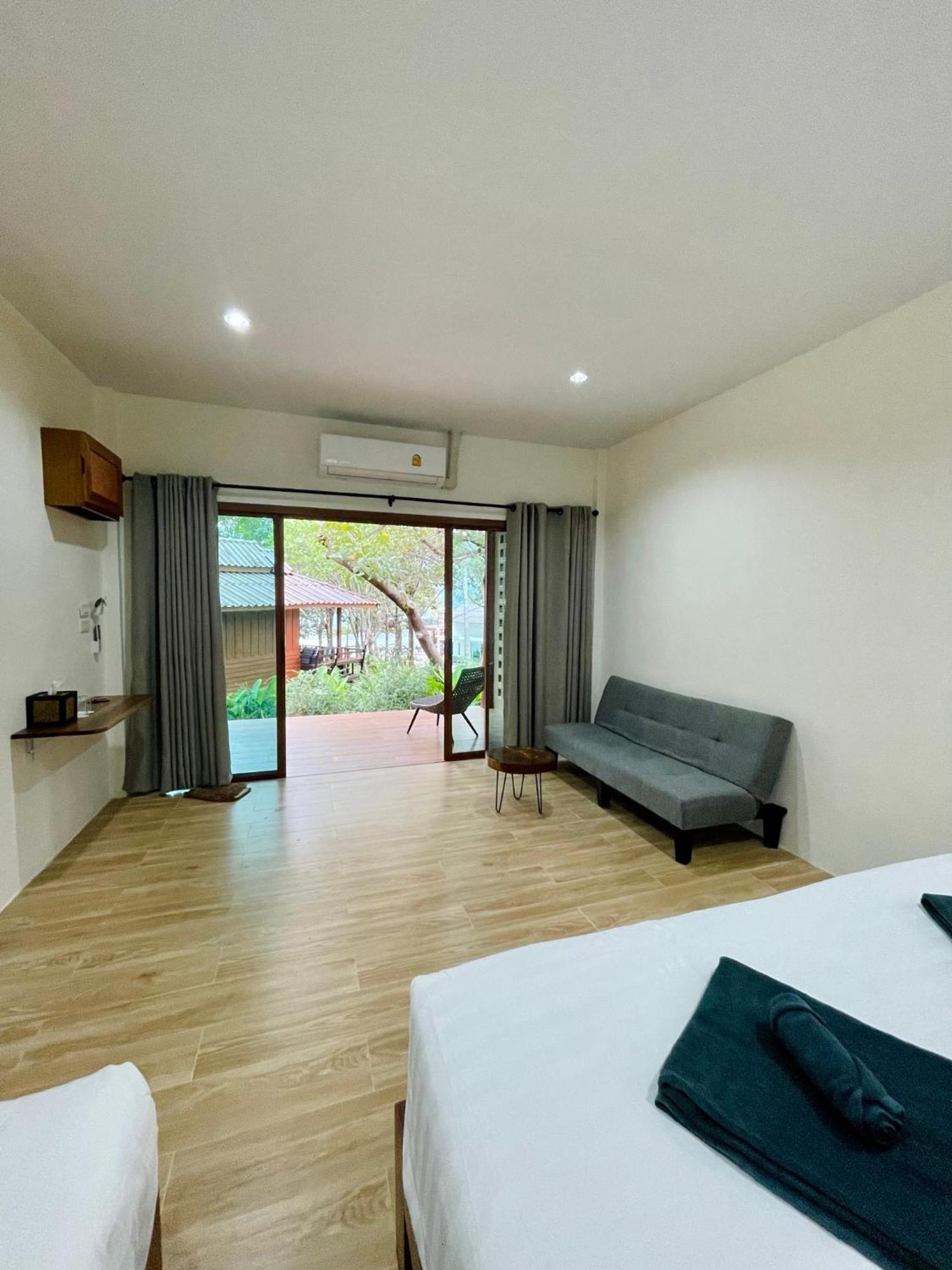 Marina Ranong Resort