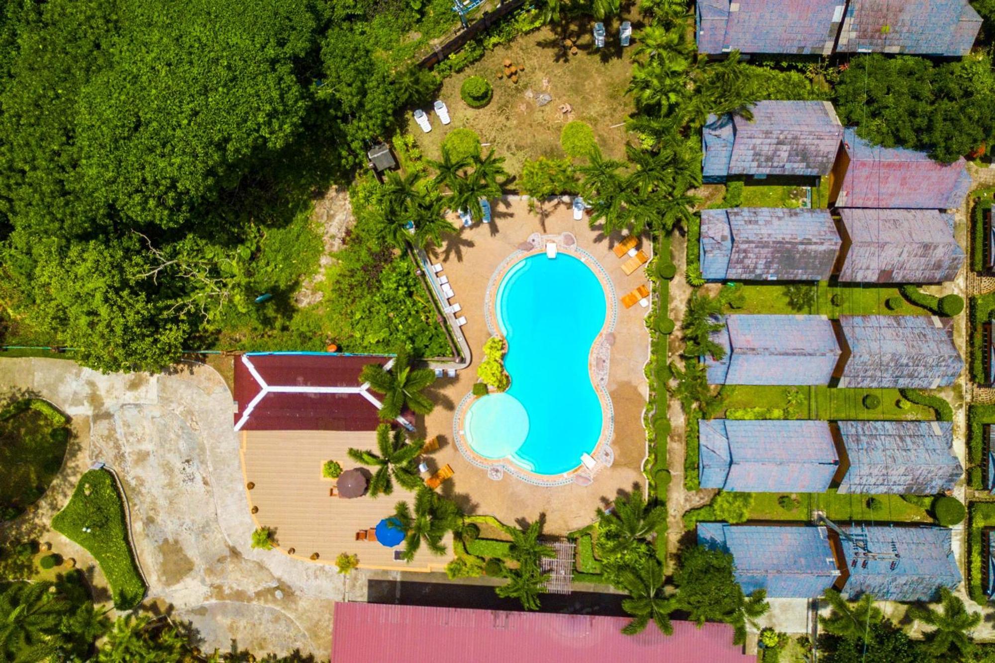 Resort Diamond Cave Railay Beach