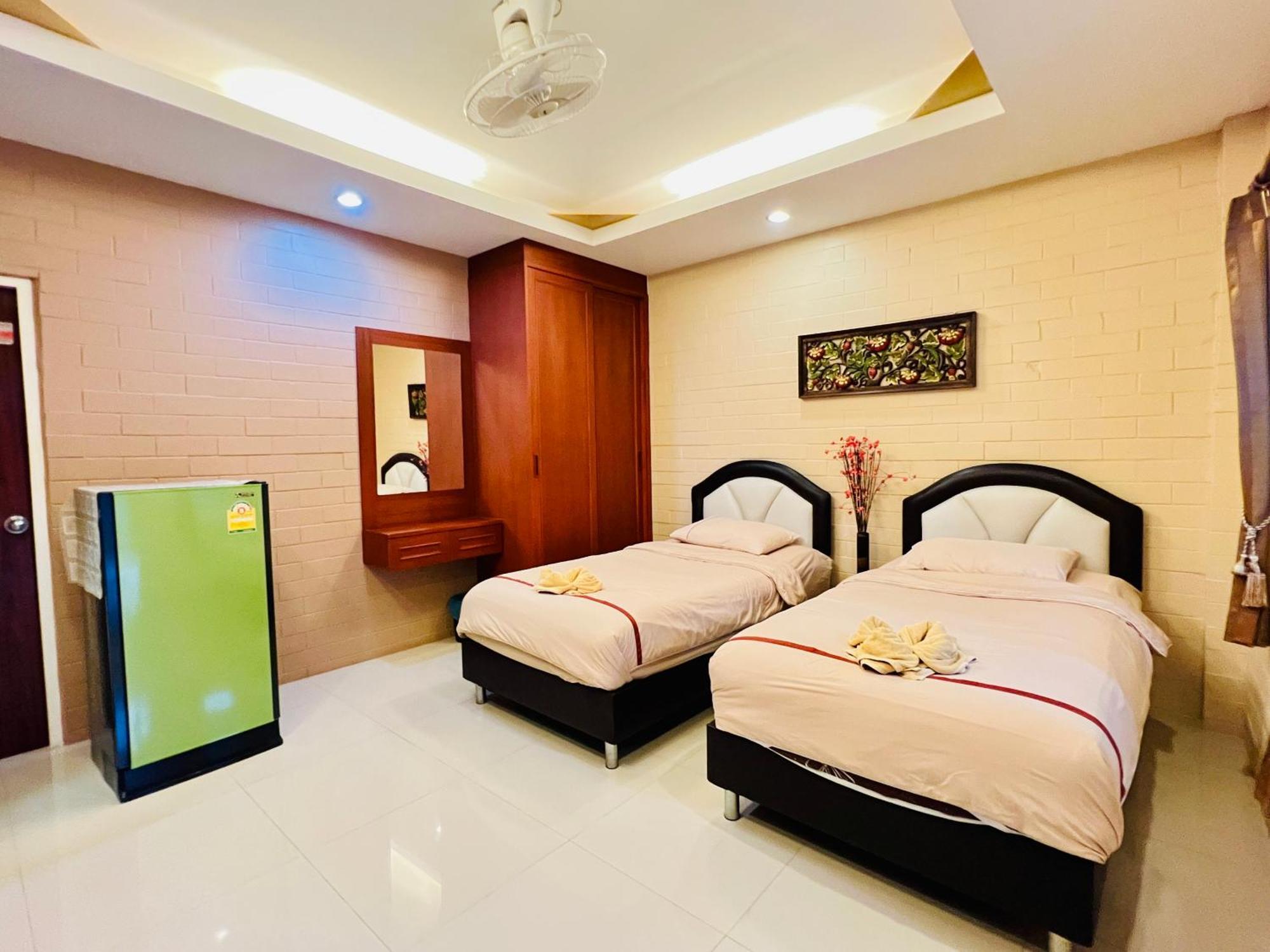 Benwadee Pattaya Hotel Ban Pong (Chon Buri)
