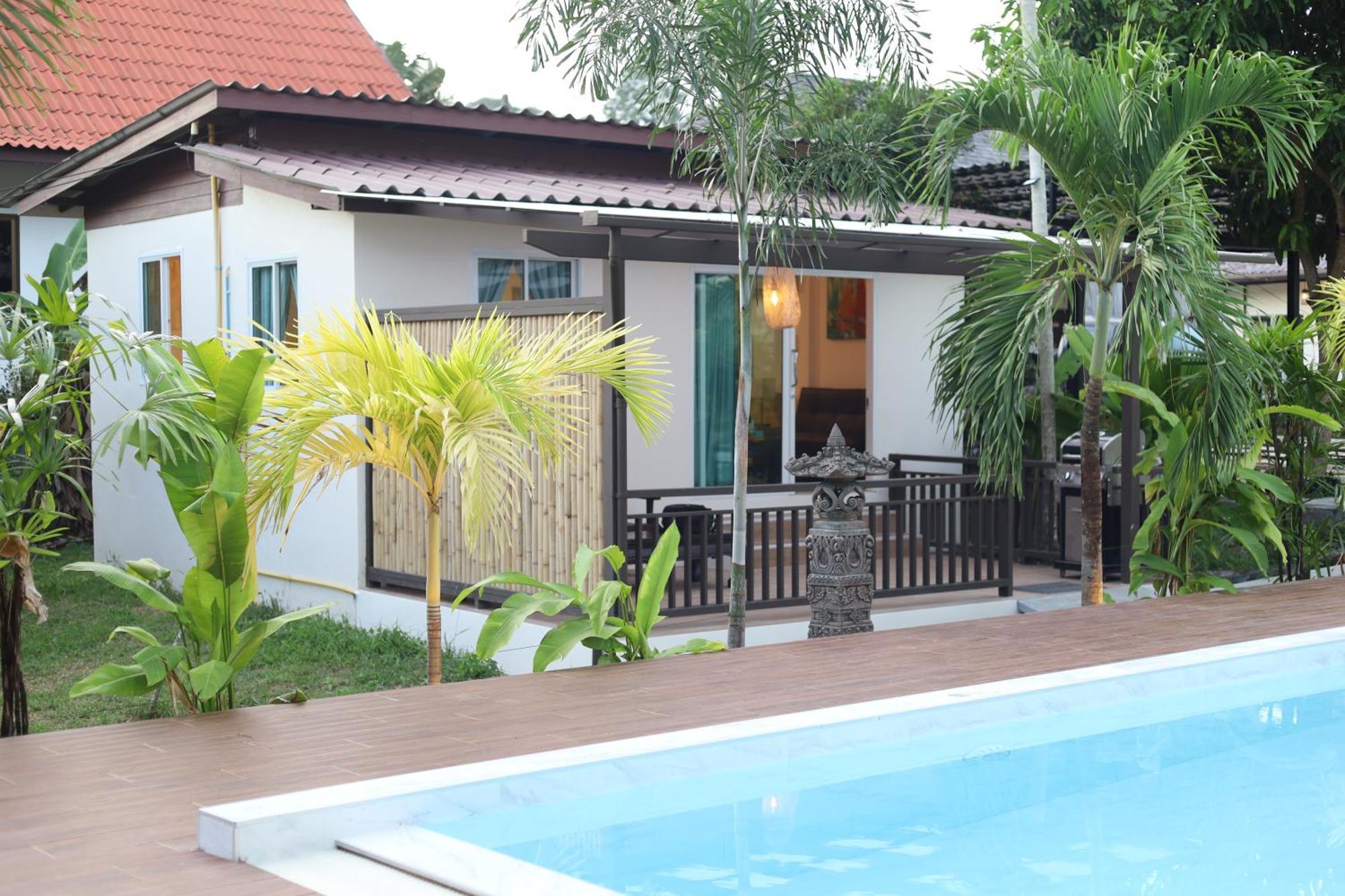 Shanti Boutique 3*