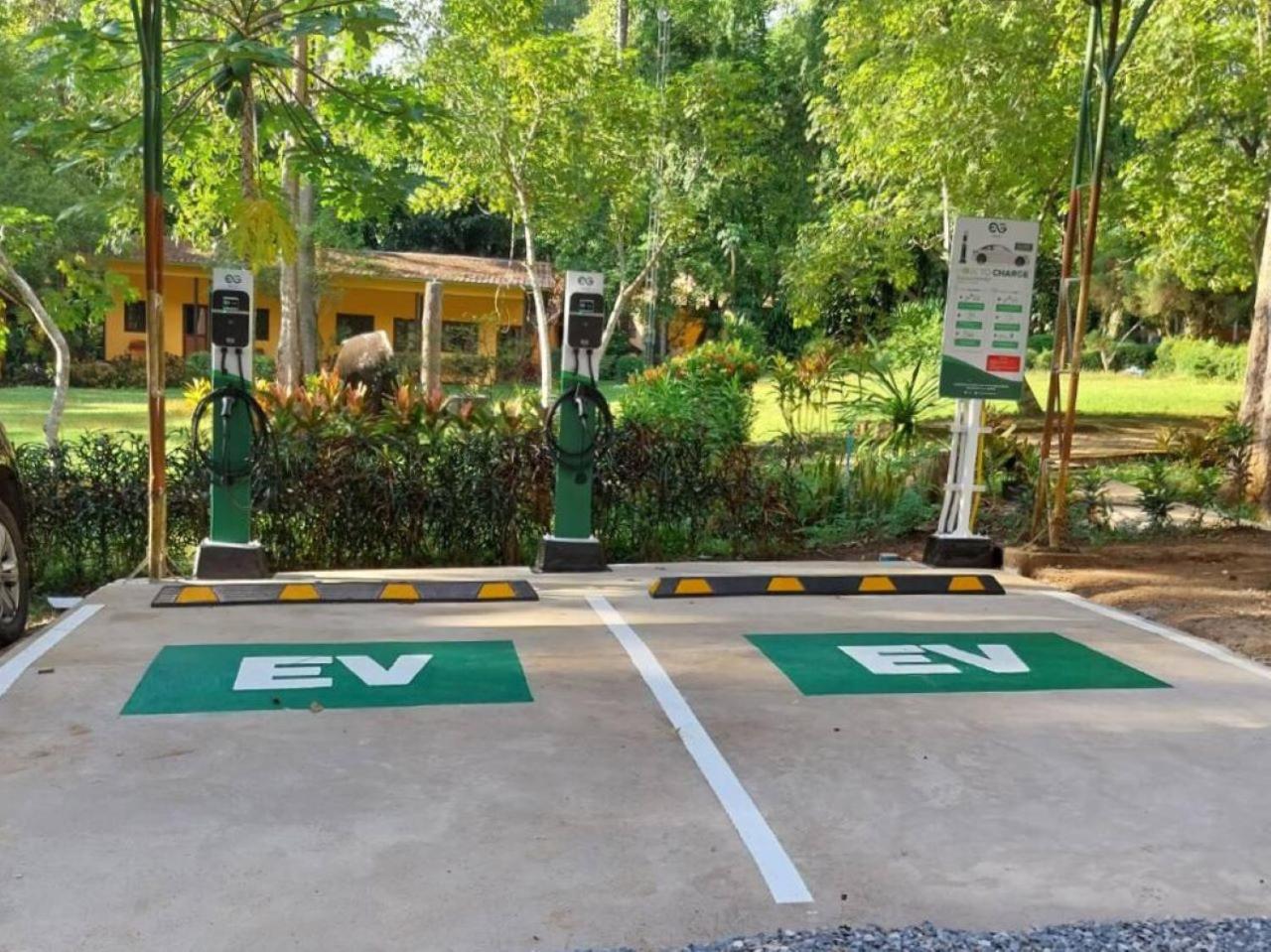 Phutoey River Kwai Hotspring & Nature Resort