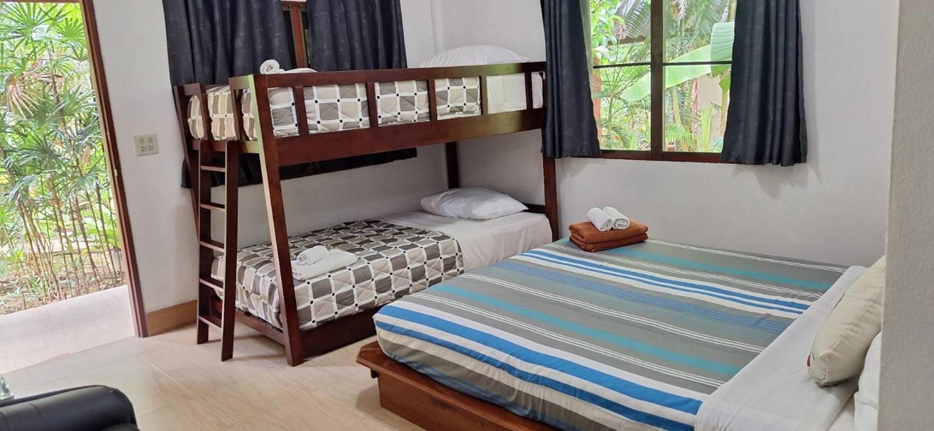 Guest house Holiday *