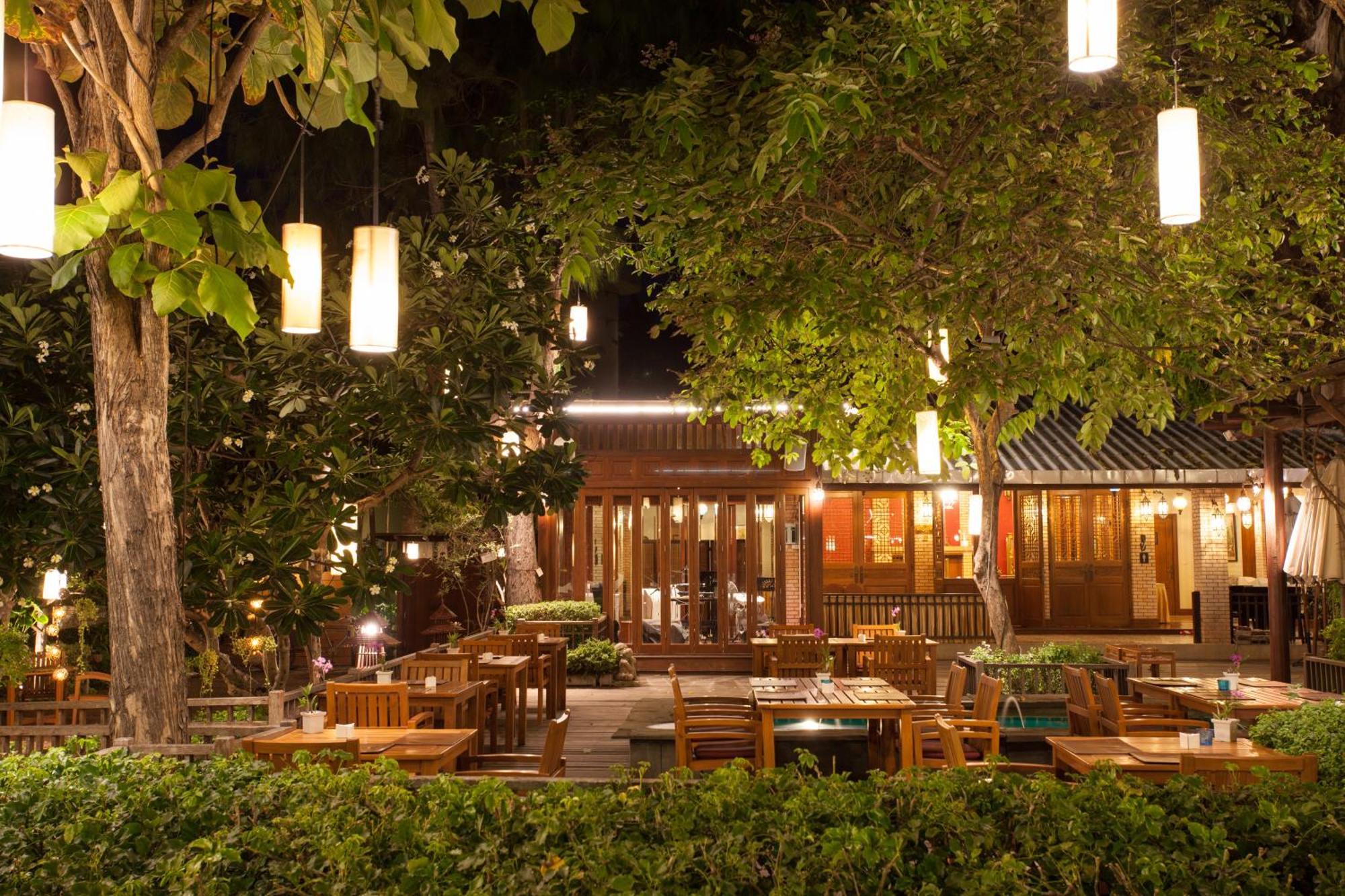 Raya Front - The In Resort