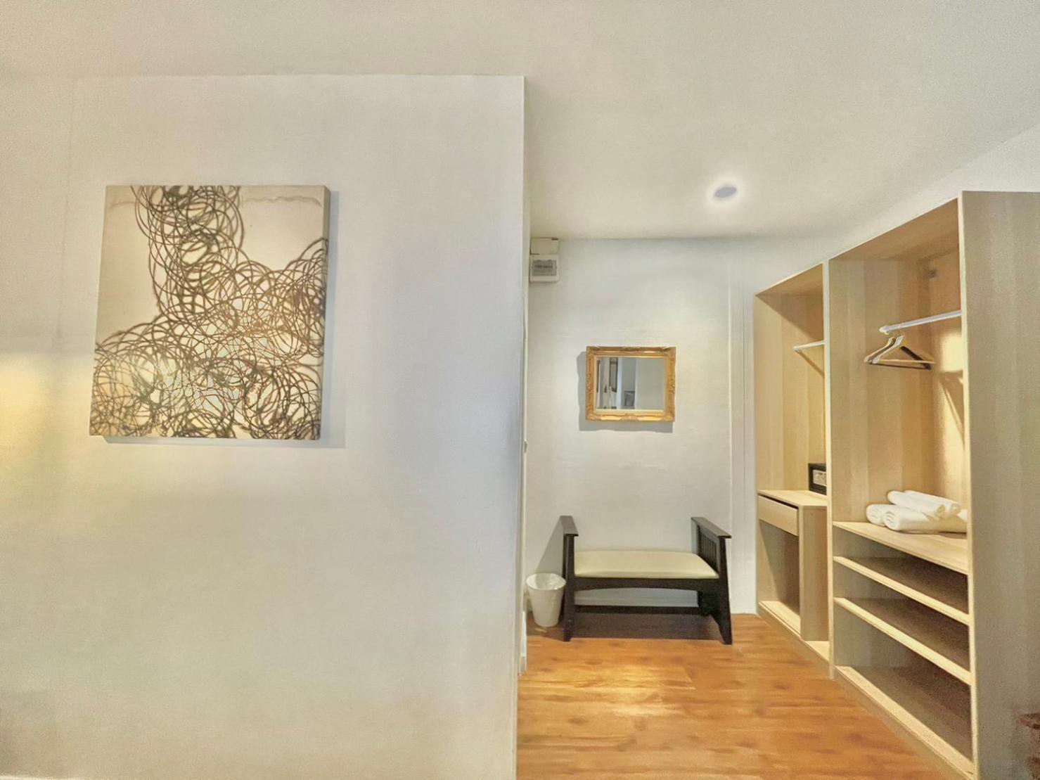 Gallery Boutique Resort HHQ