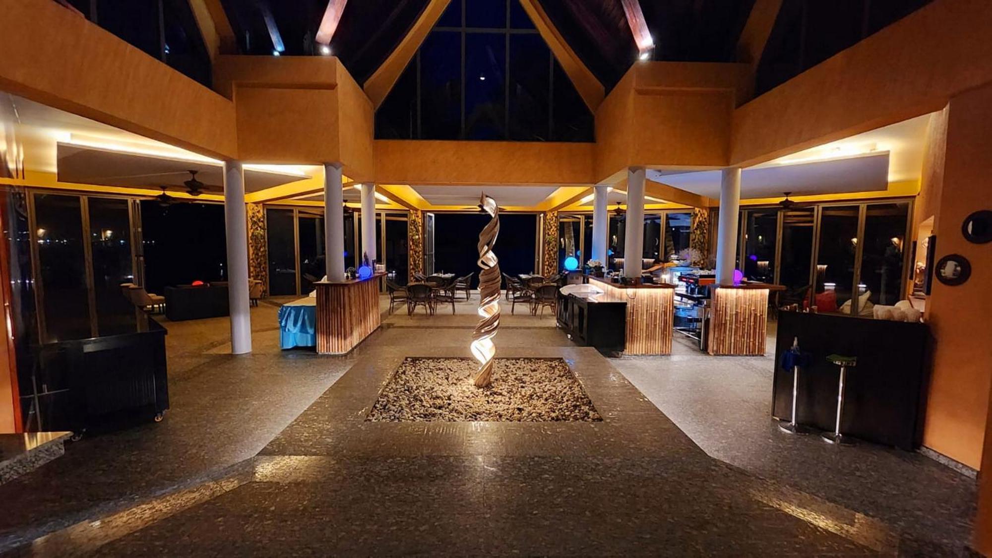 Siam Royal View 4*