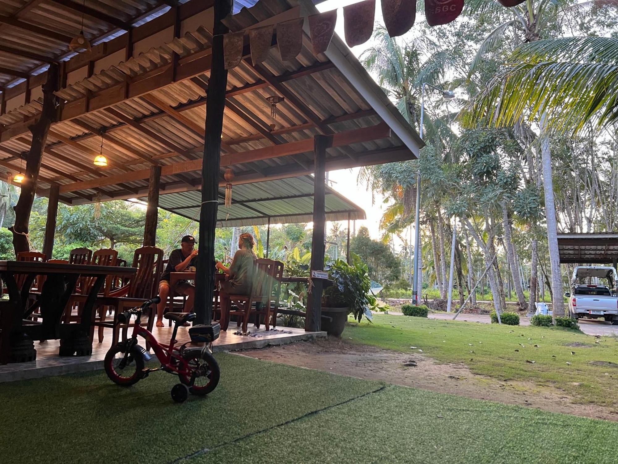 Suan Nai Kokut Guest house *