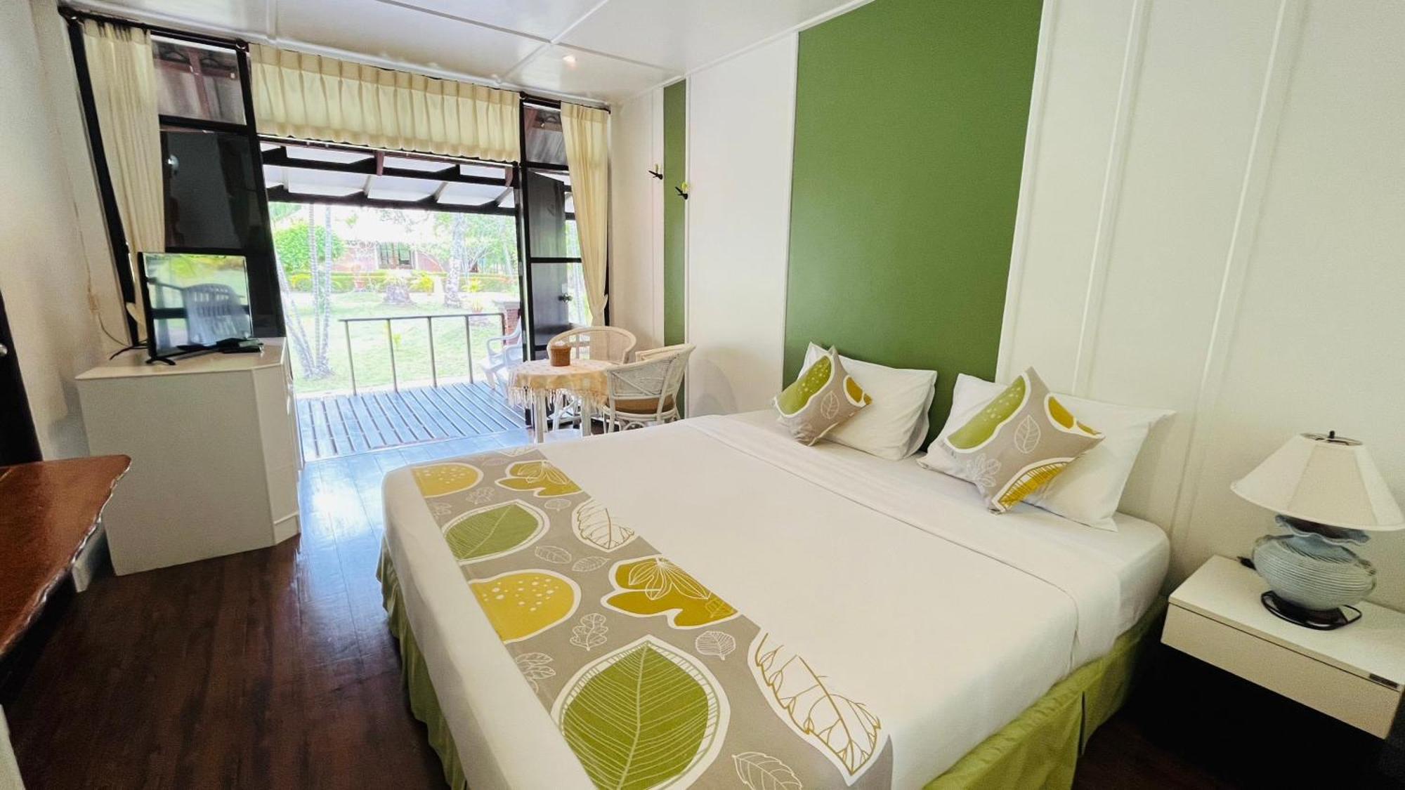 Suan Resort 3*