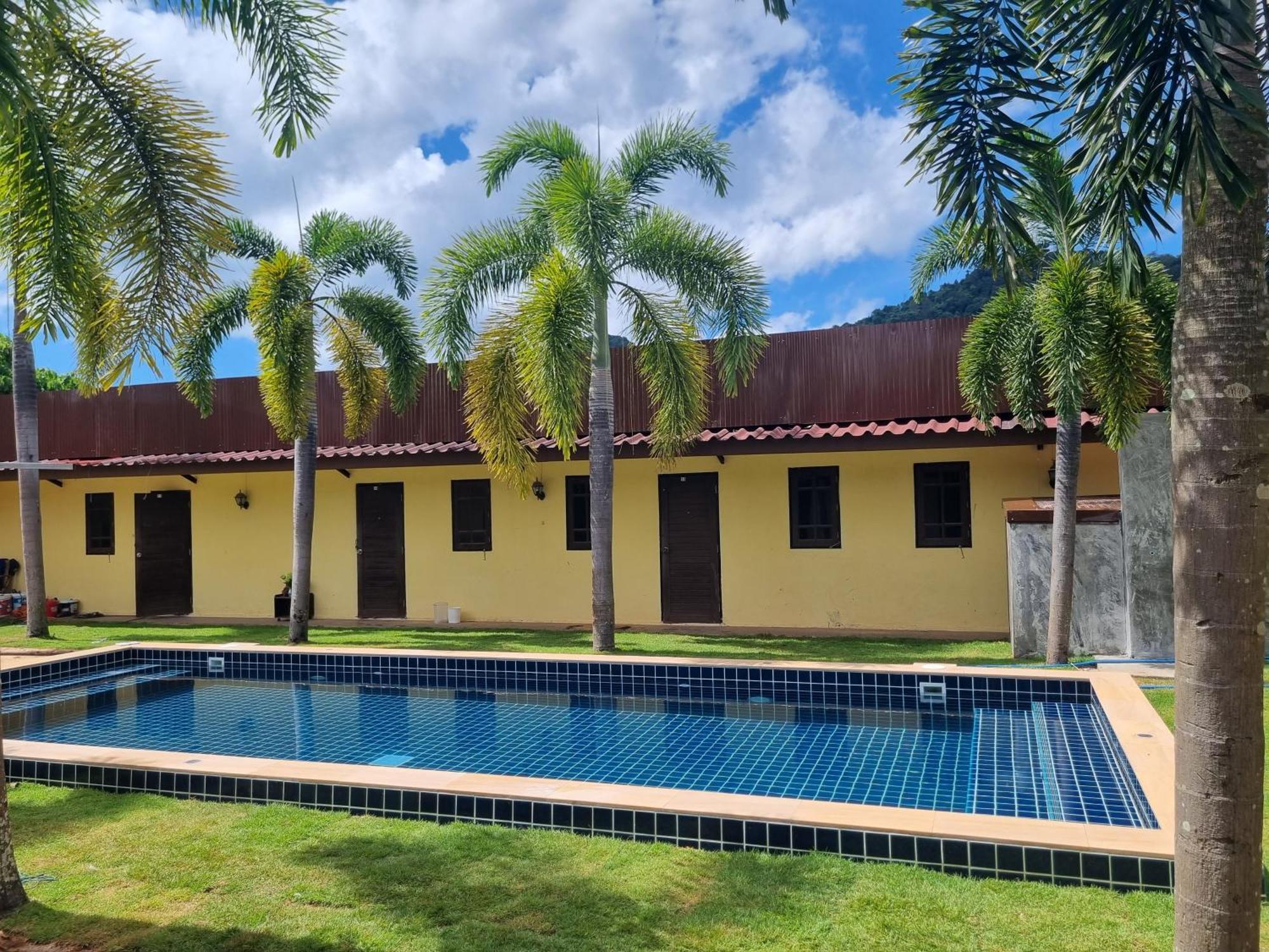 Aonang 3 Monkeys Pool Resort
