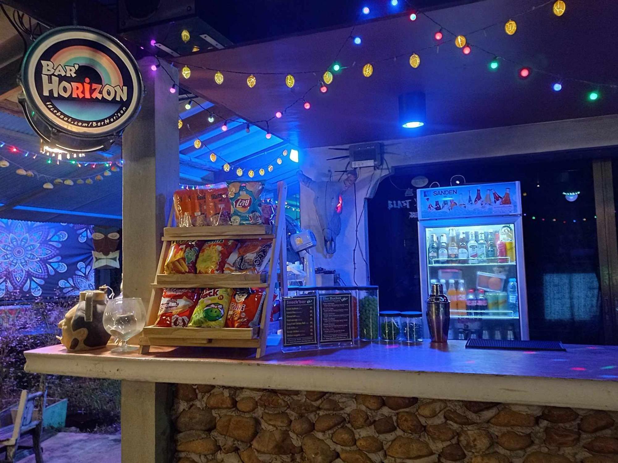 Bar Horizon Hostel *