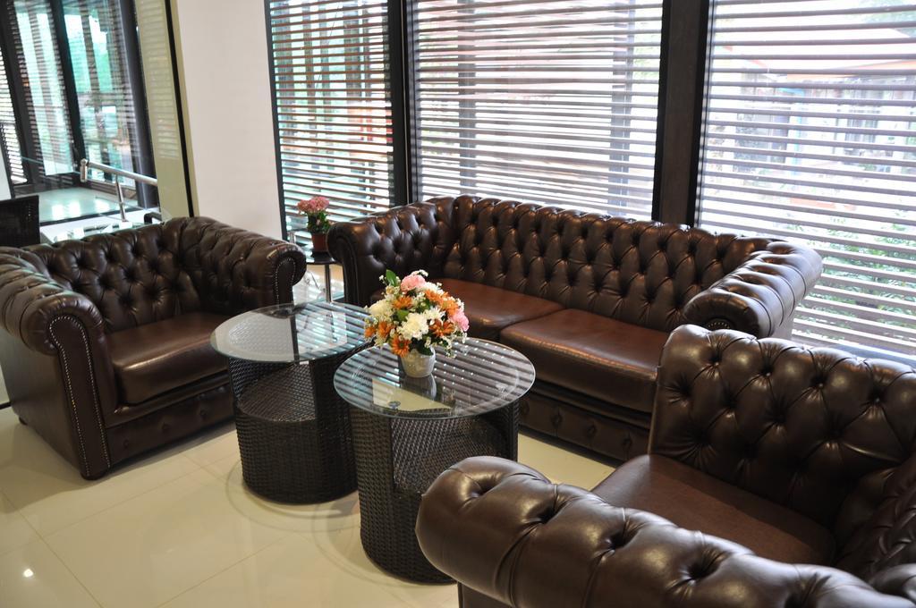 Hotel The Gallery At 4*