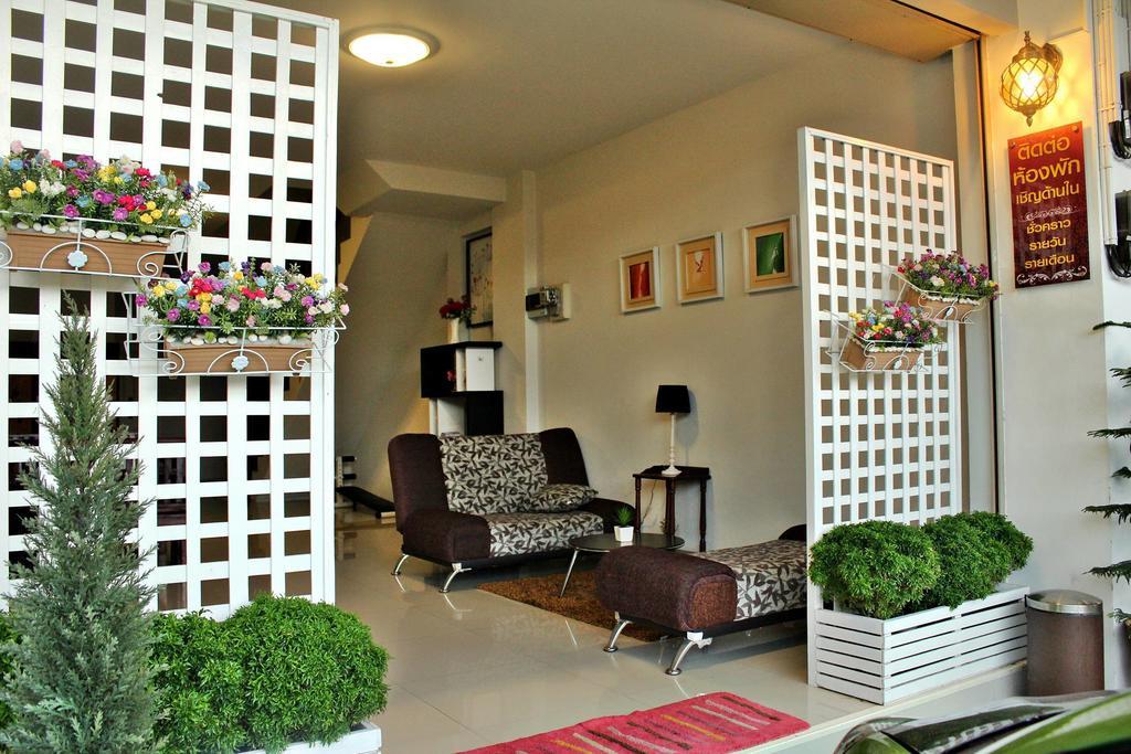 Guest house The Day Chonburi