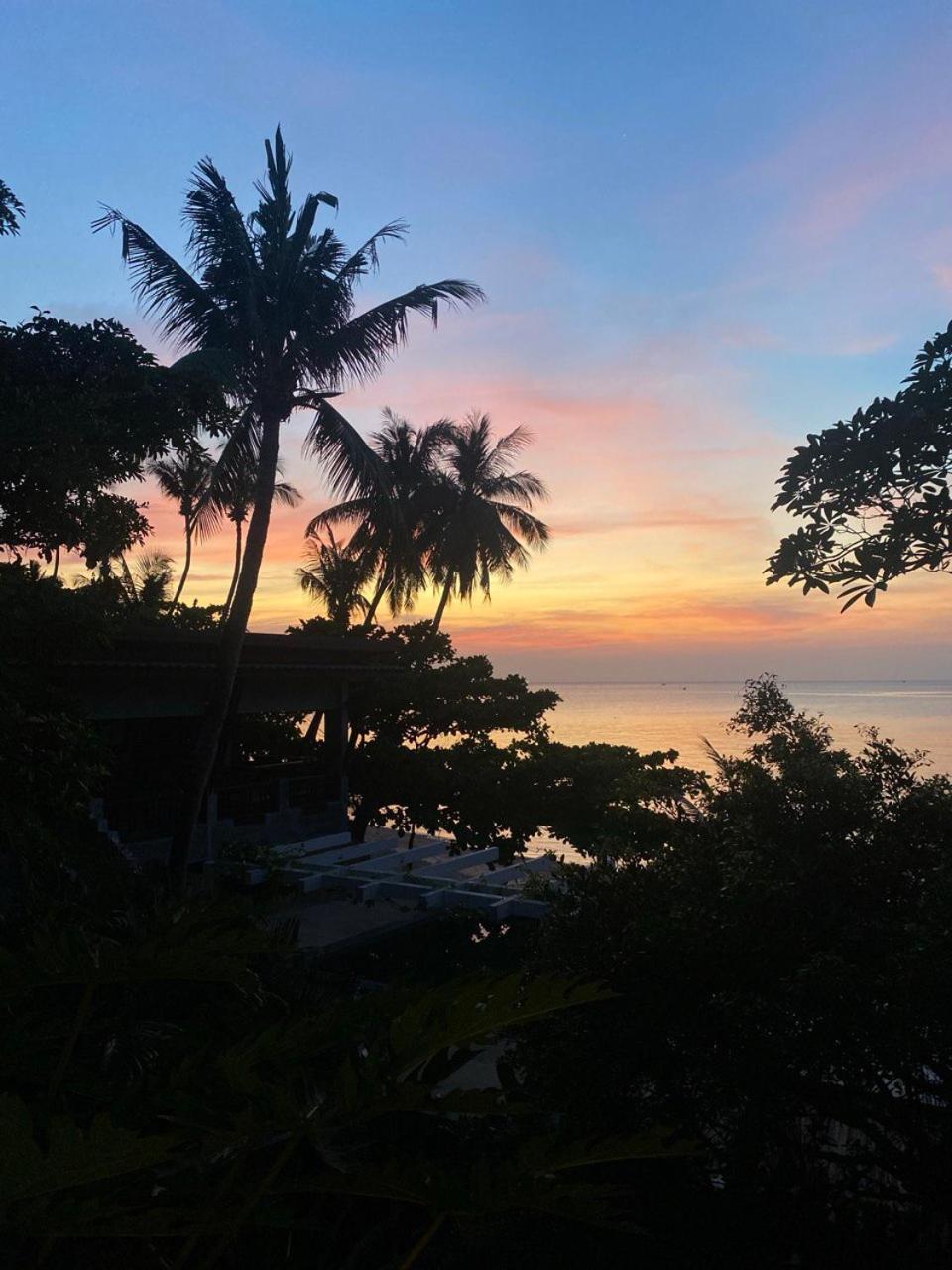 Holiday home Beachfront Sunset View 1bd/kitchen/pool *