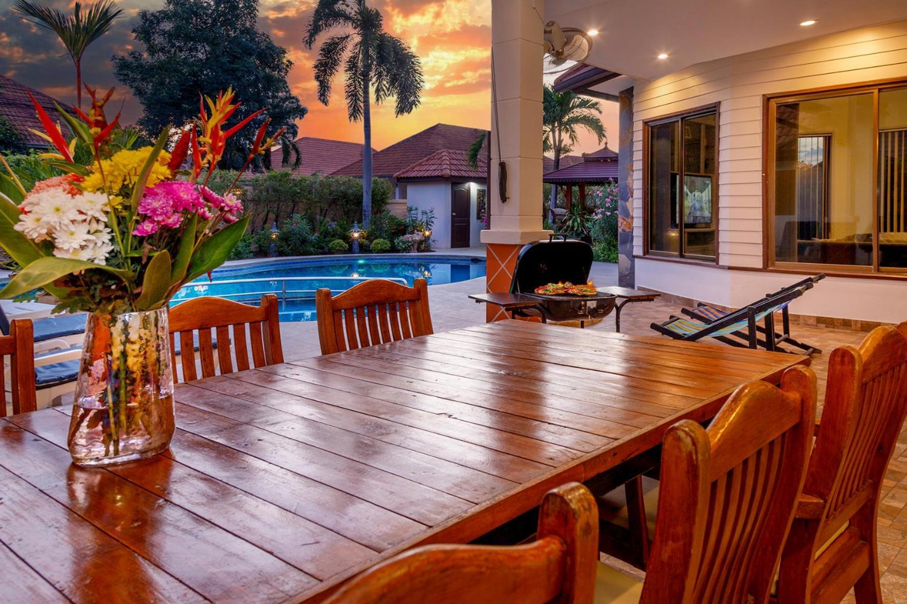 Pattaya Hill Close To Walking St And Villa Nong Prue