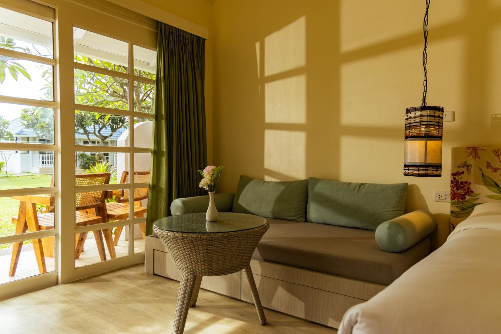Resort Bandara On Sea, Rayong 4*