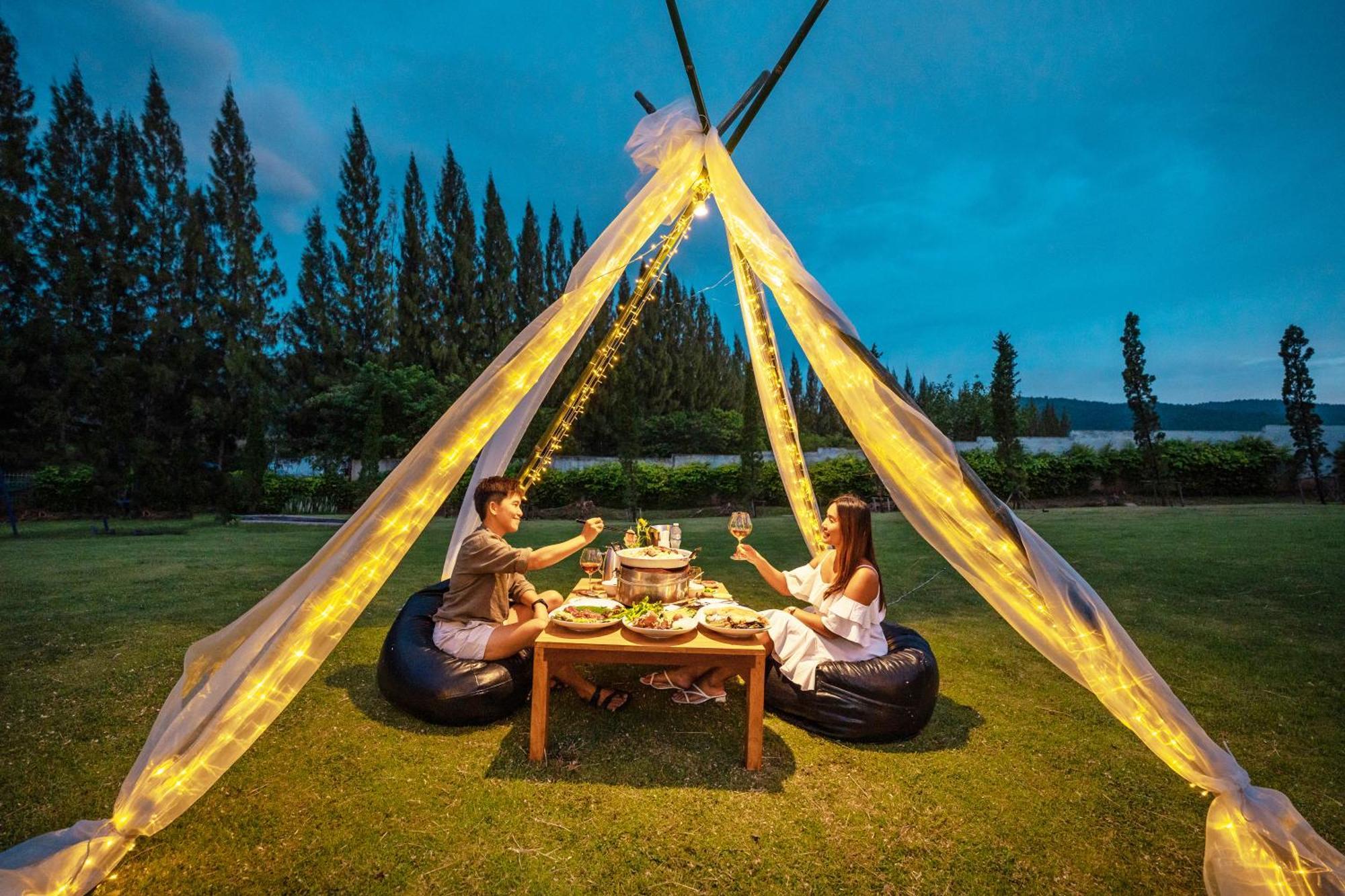 Dusitd2 Khao Yai Mu Si