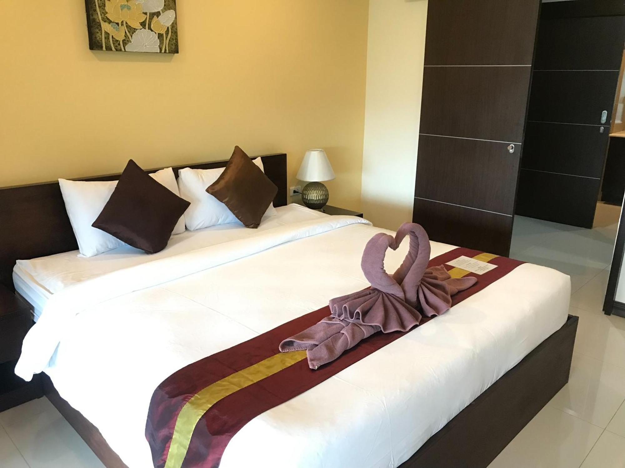 Hotel The Lai Thai Luxury Condominiums