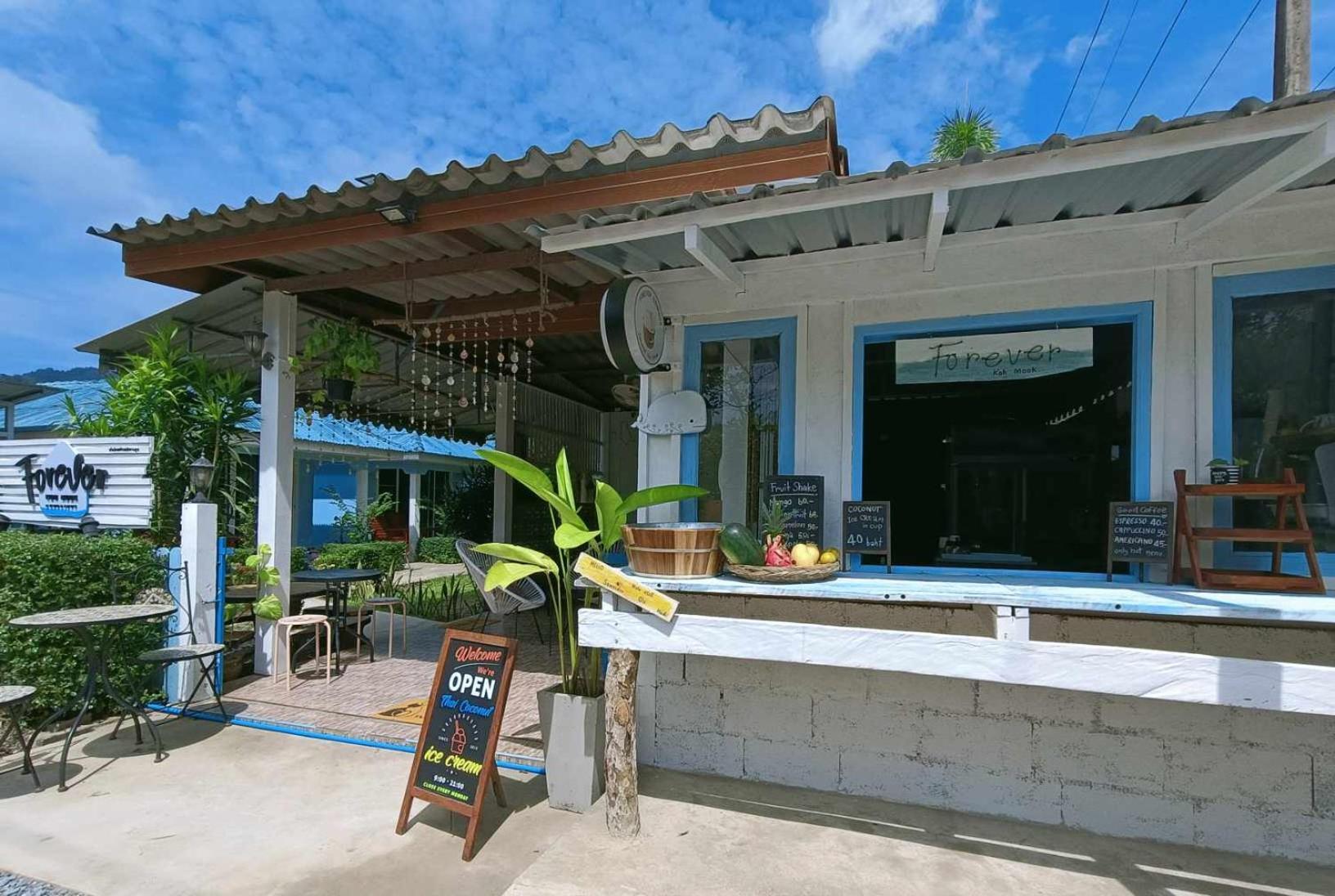Guest house Forever Kohmook 3*