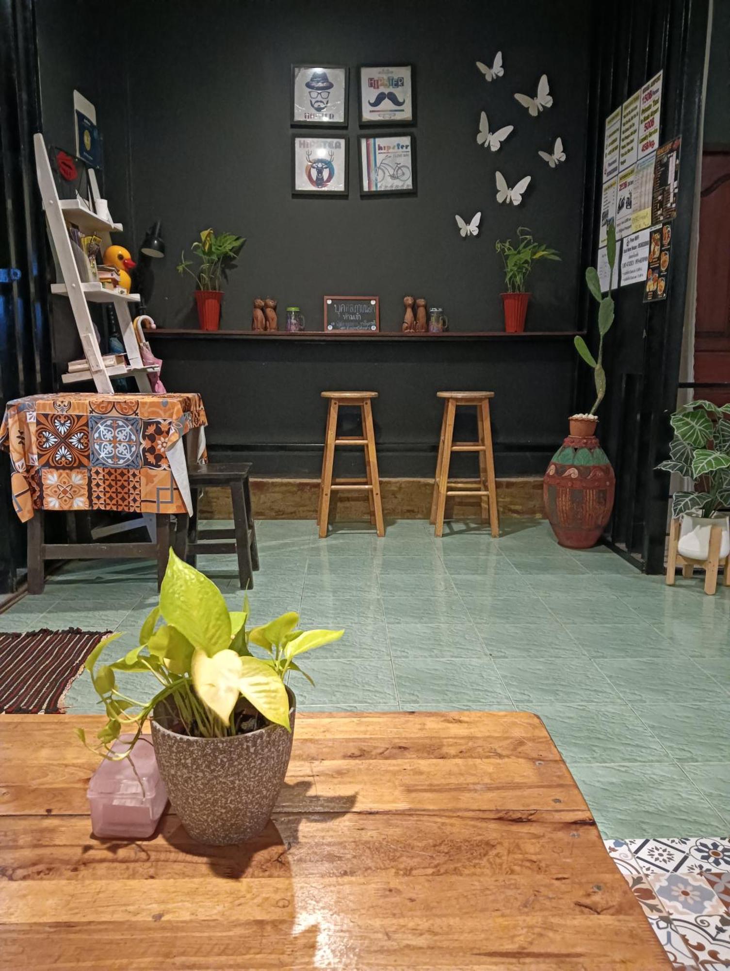 Krabi Nemo House Hostel