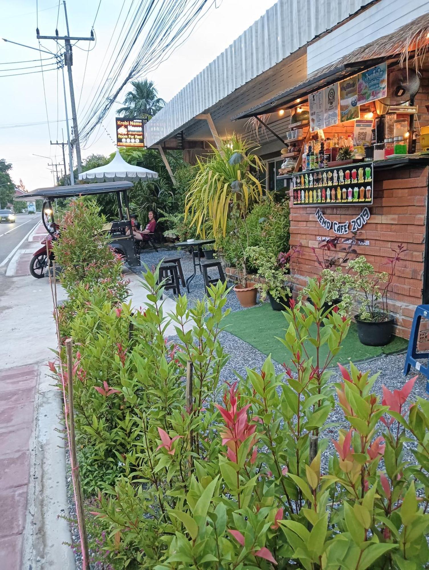 Krabi Nemo House Hostel *