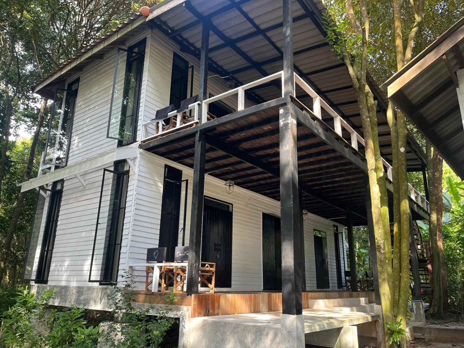 Barefoot Project Formerly Baan Klong Kleng Guest house Koh Phayam