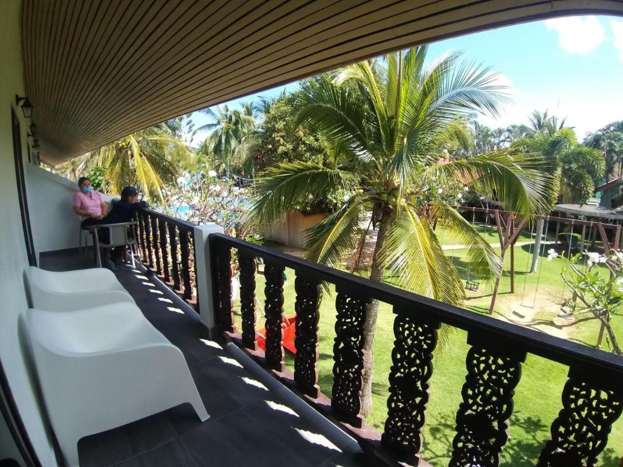 Resort Dolphin Bay 3*