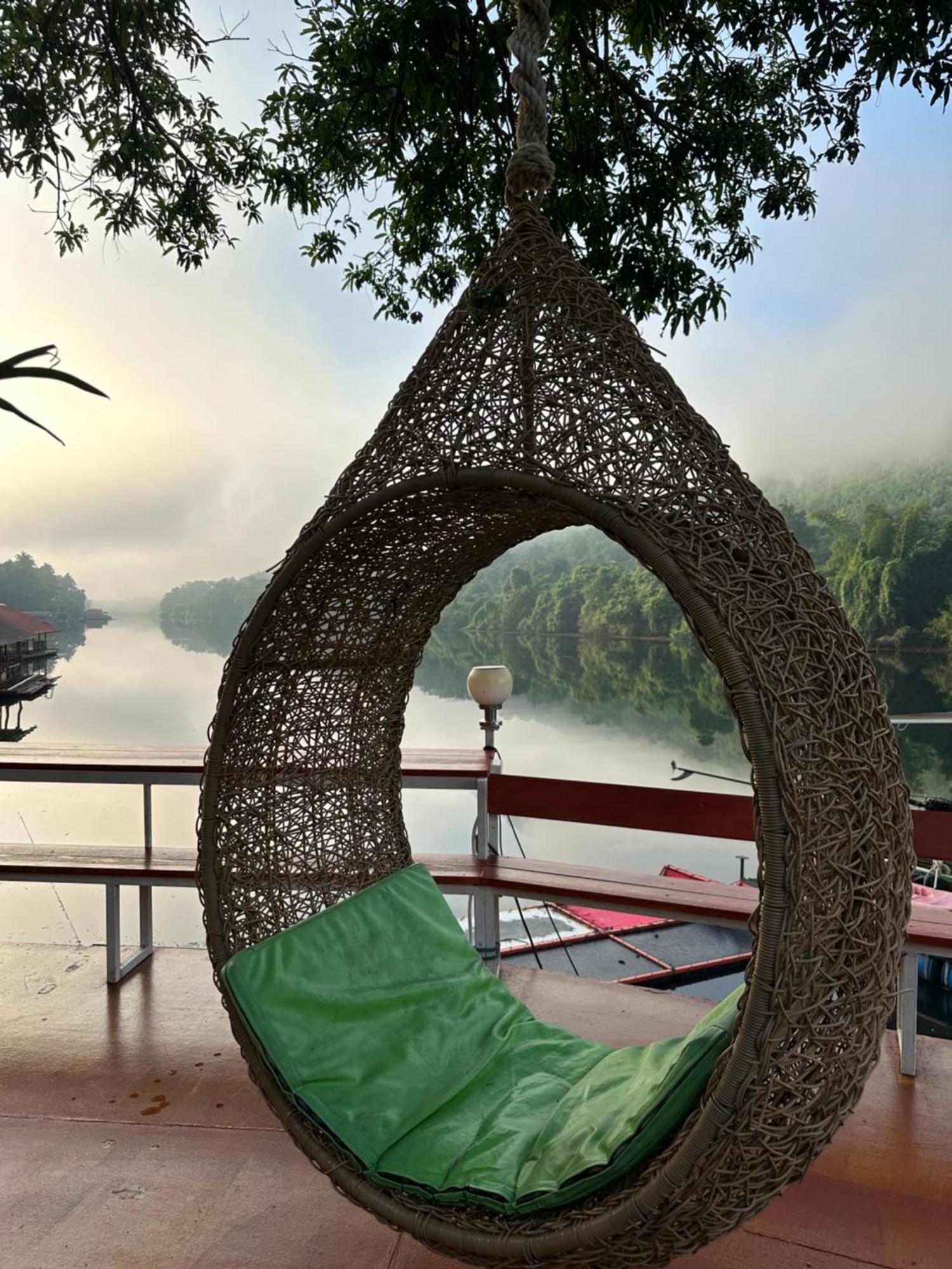 ชอว์ งาทอง รีสอร์ต Chor Ngar Thong Erawan Kanchanaburi