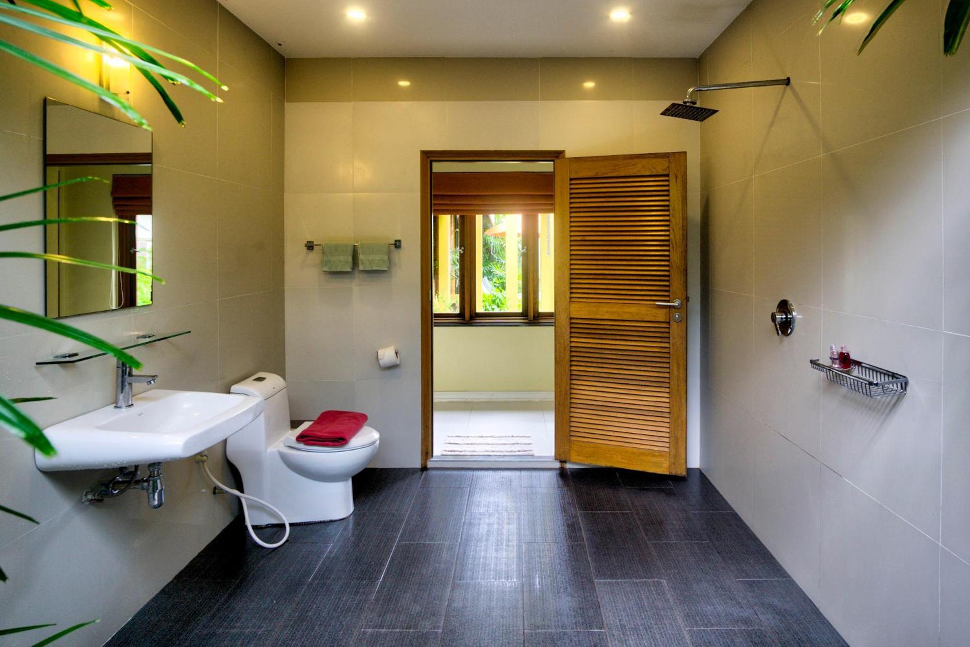 Hideaway Villa Laem Set Beach
