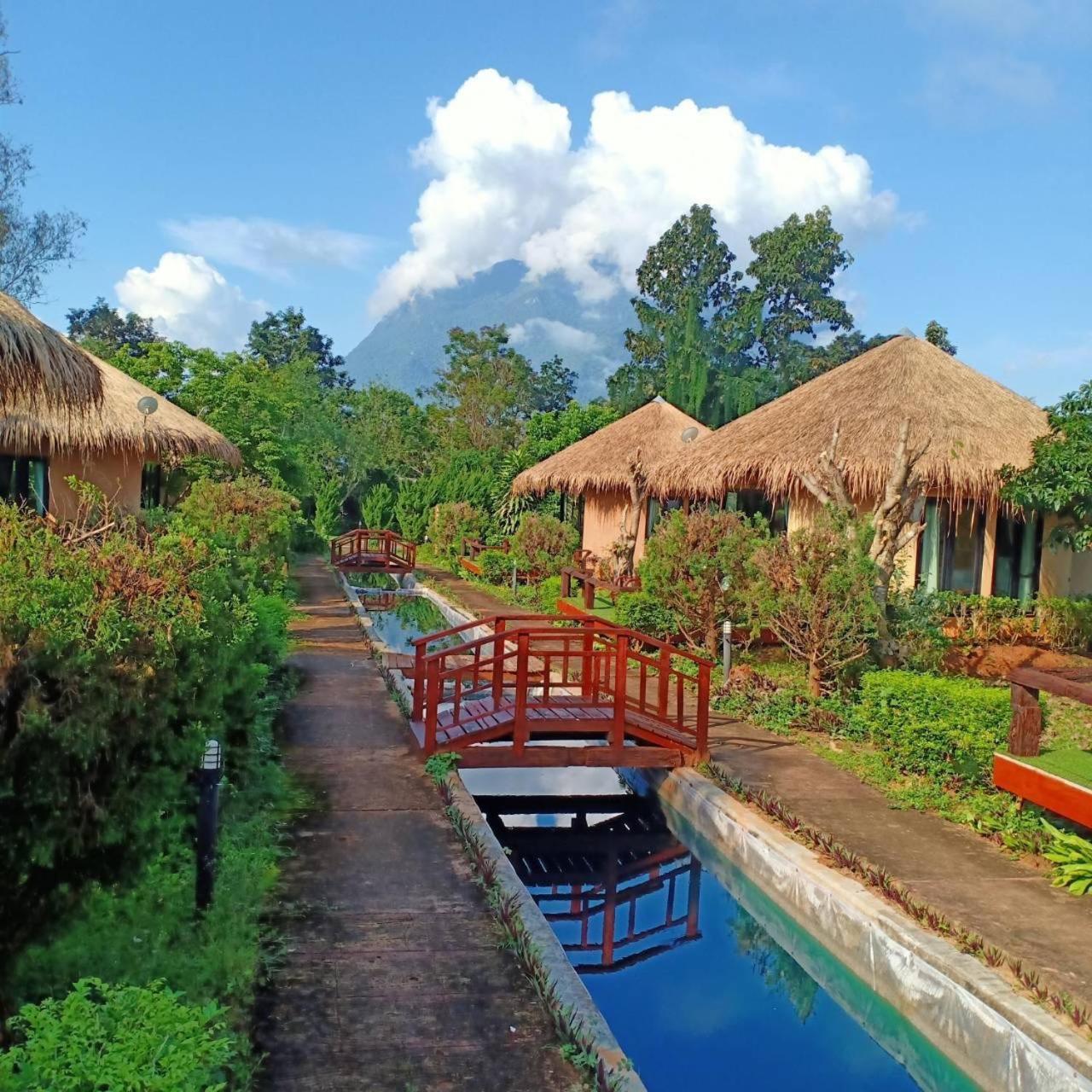 Aurora Chiangdao Resort 3*