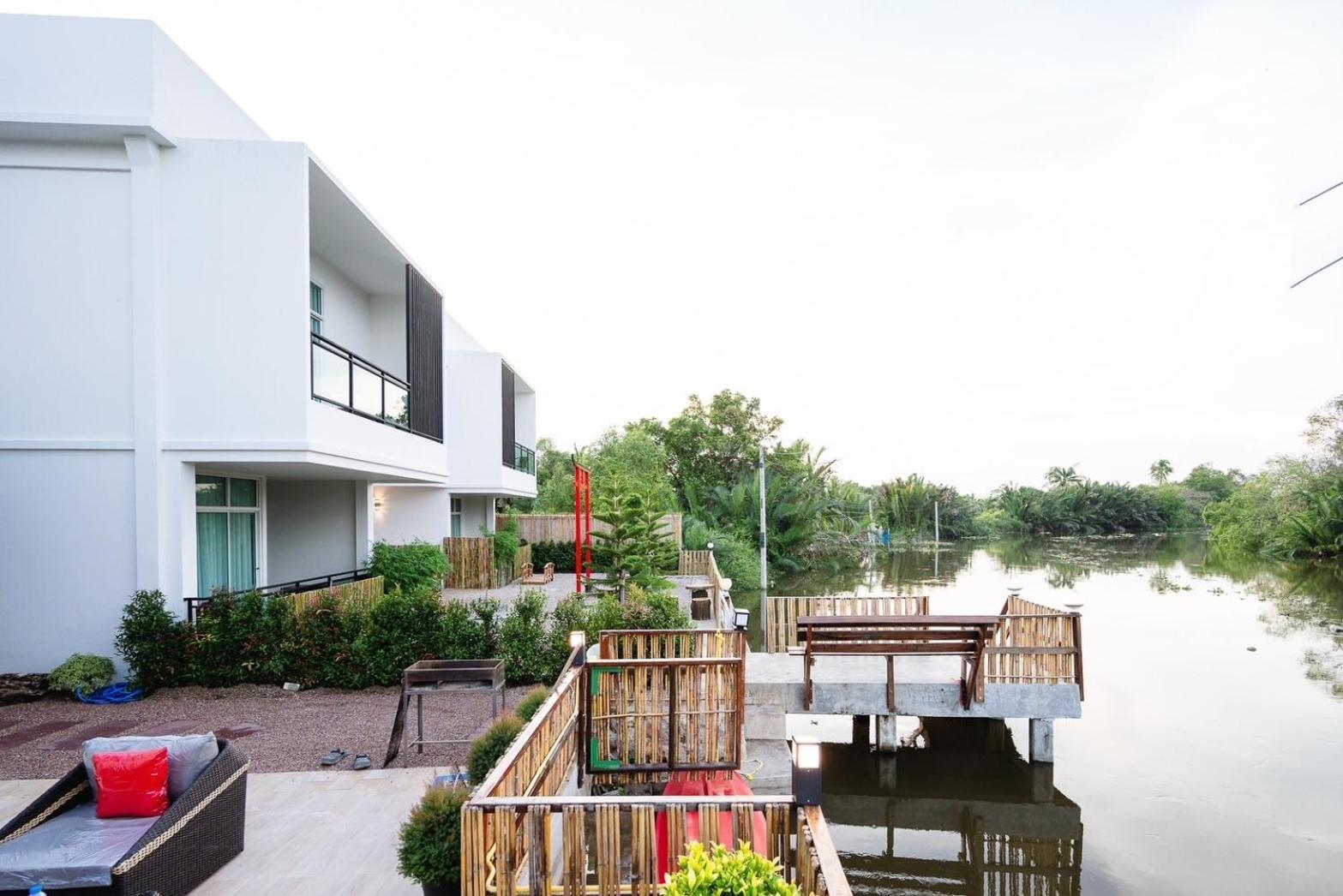 Yunoya Riverside