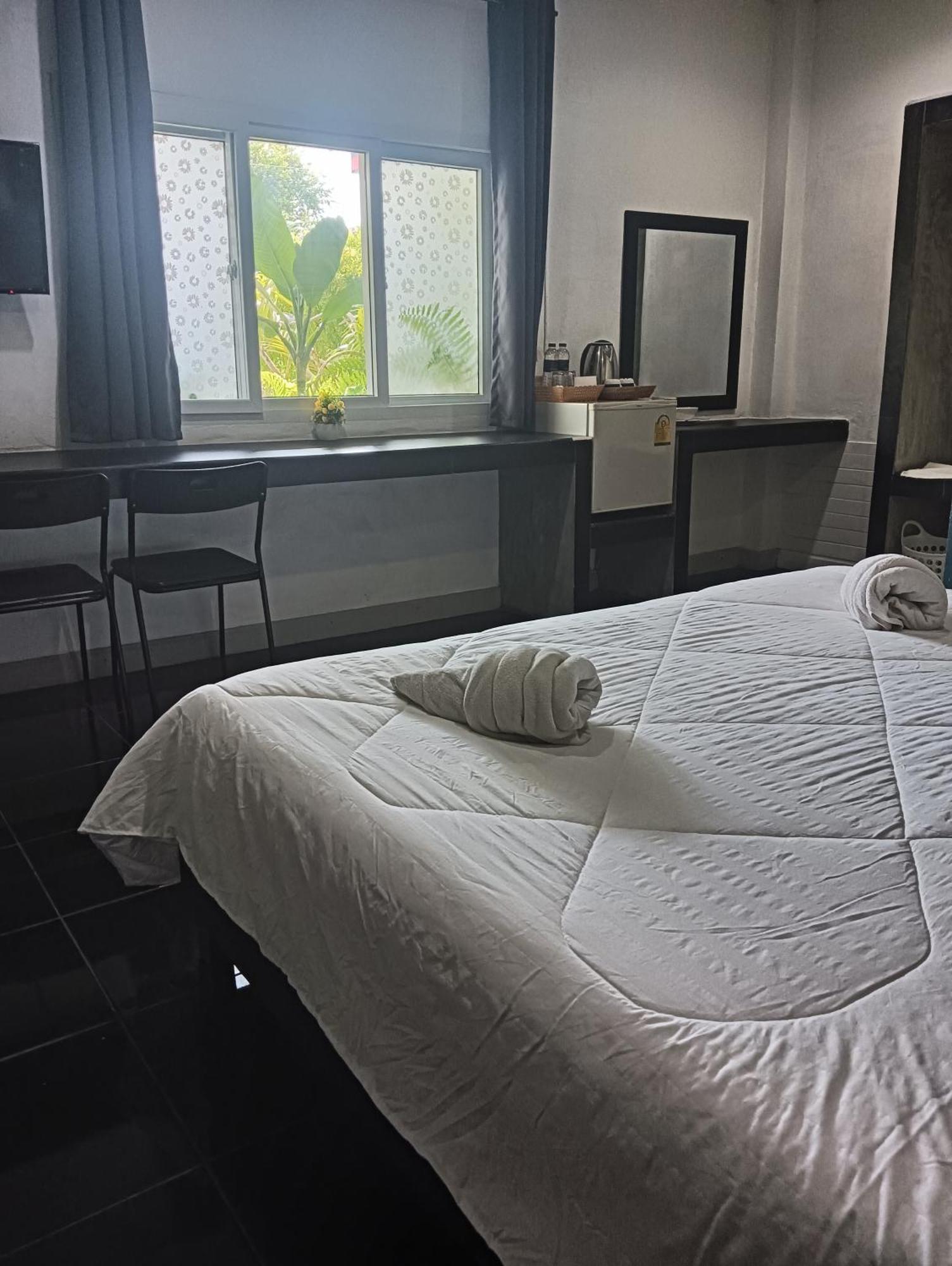 Krabi Nemo House Hostel