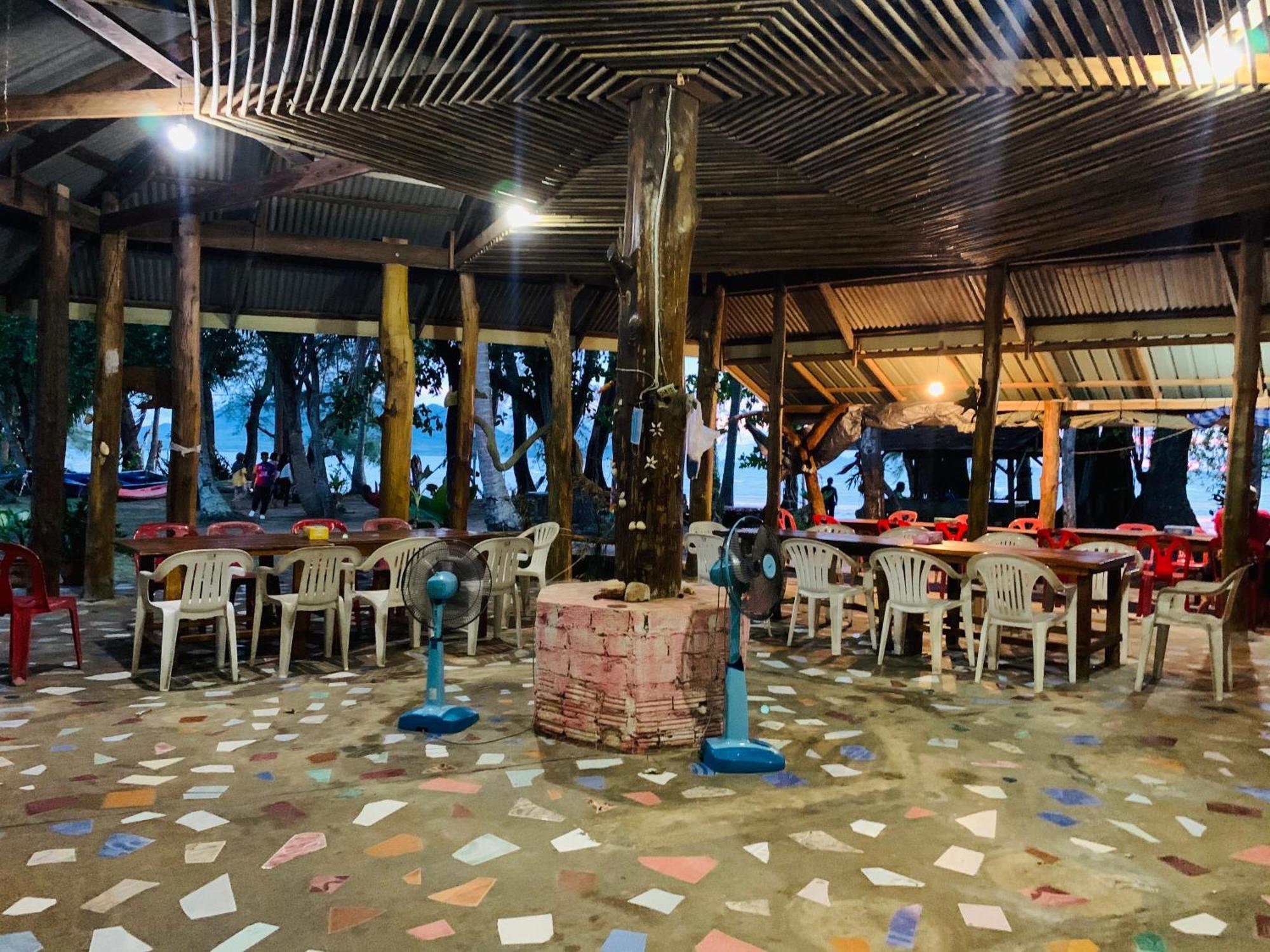 Racha Sunset Resort 2*