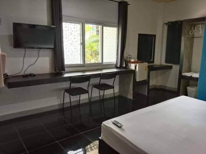 Hostel Krabi Nemo House