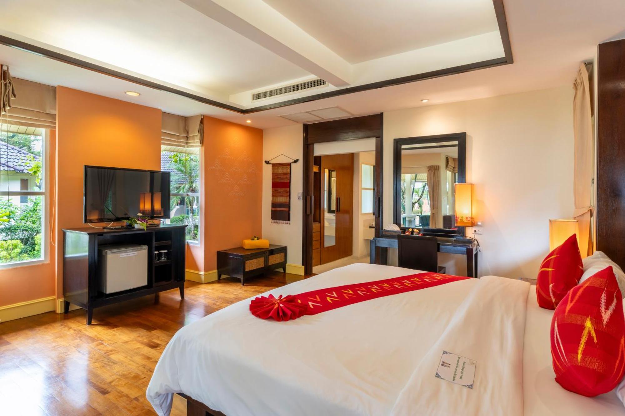Baan Khaolak