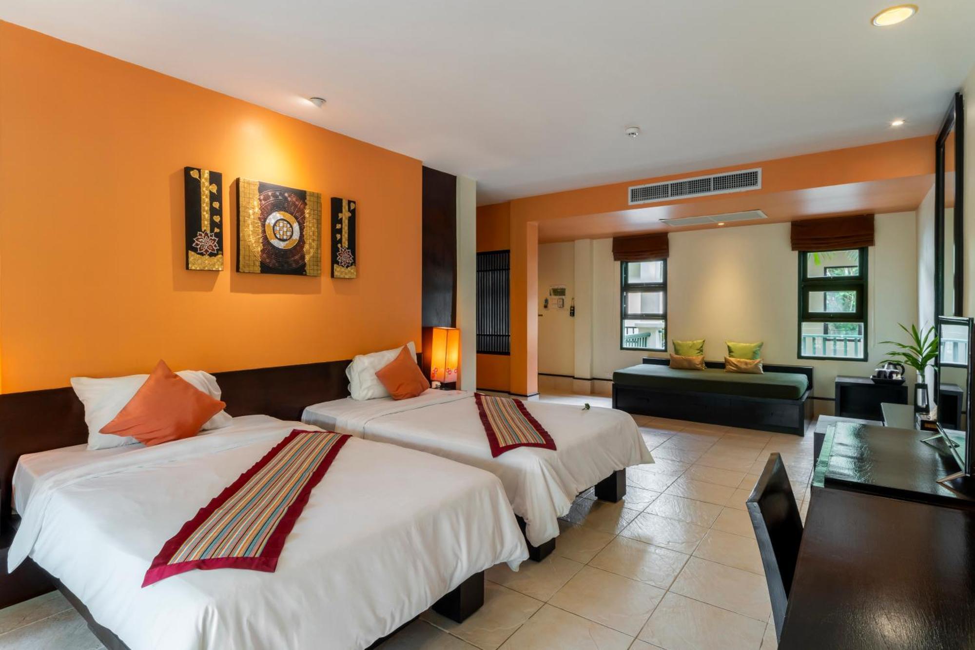 Baan Khaolak