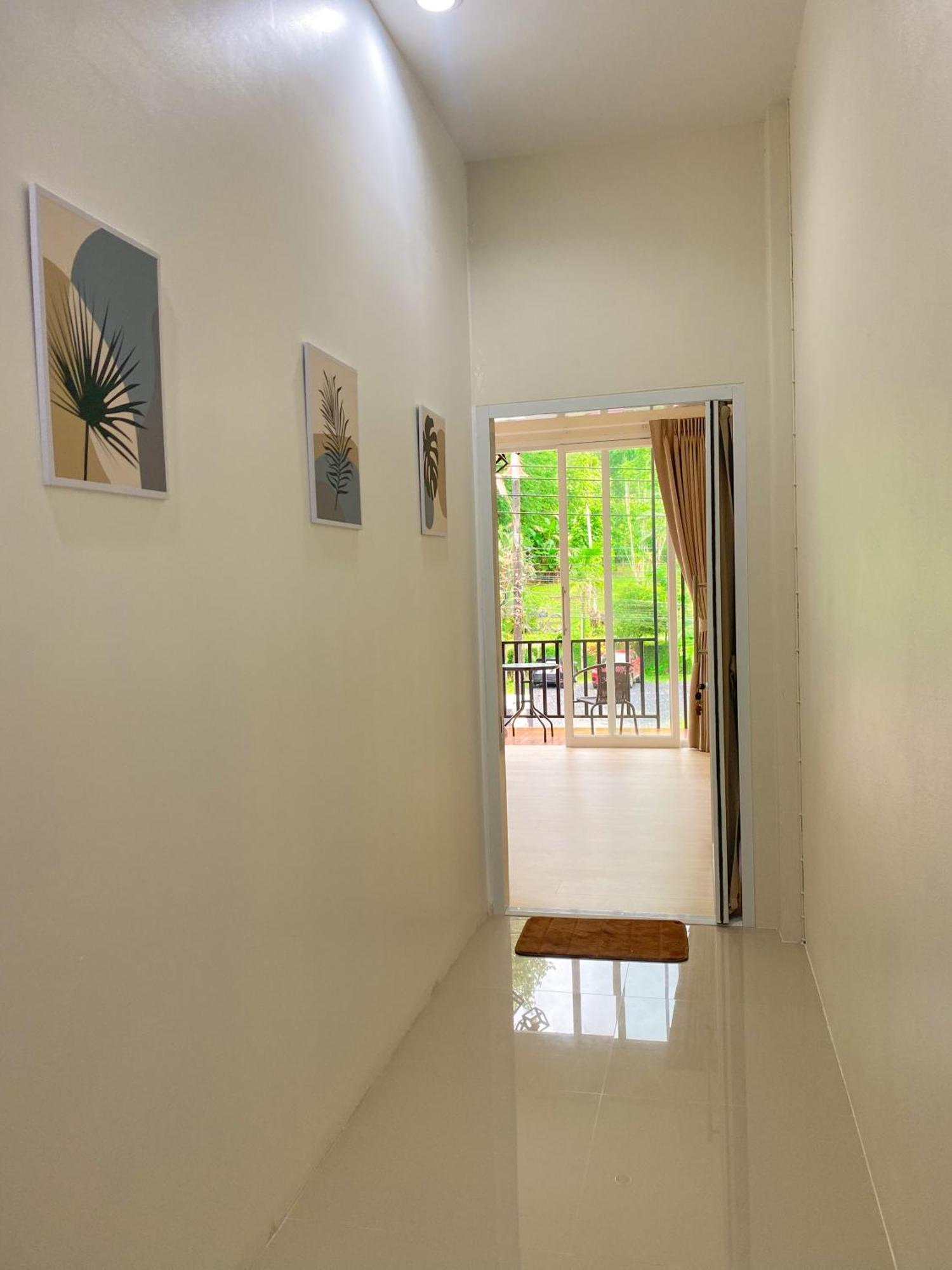 Private With Share Bathroom At Little Wild House Khaosok