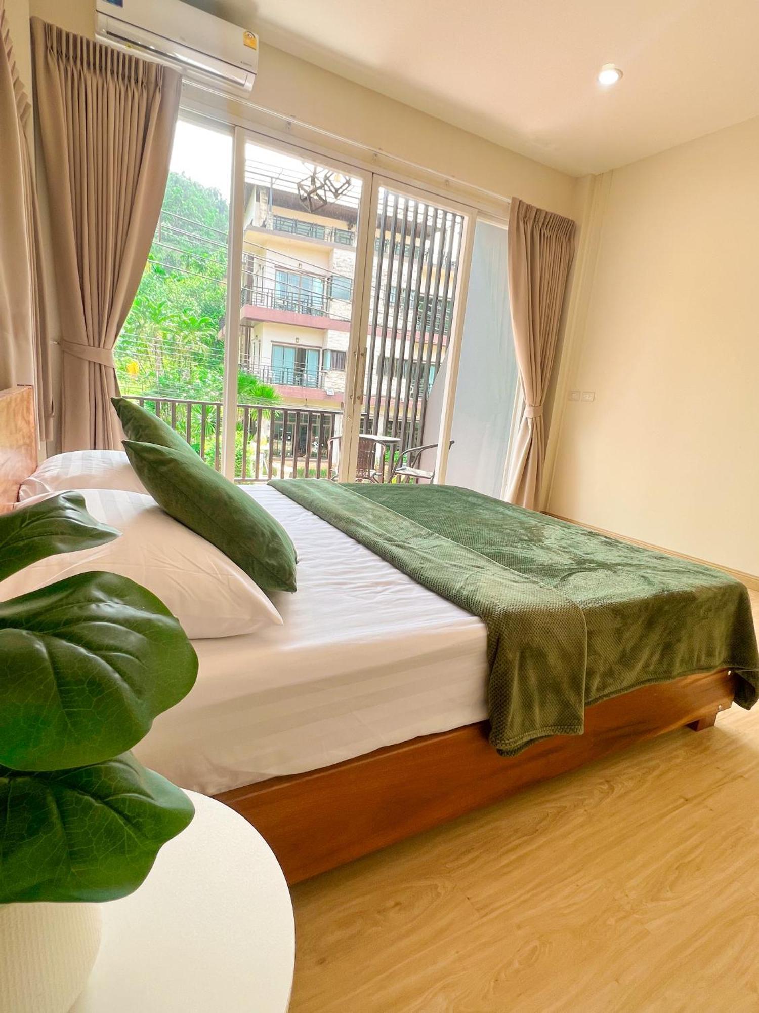 Private With Share Bathroom At Little Wild House Khaosok Homestay Khao Sok National Park