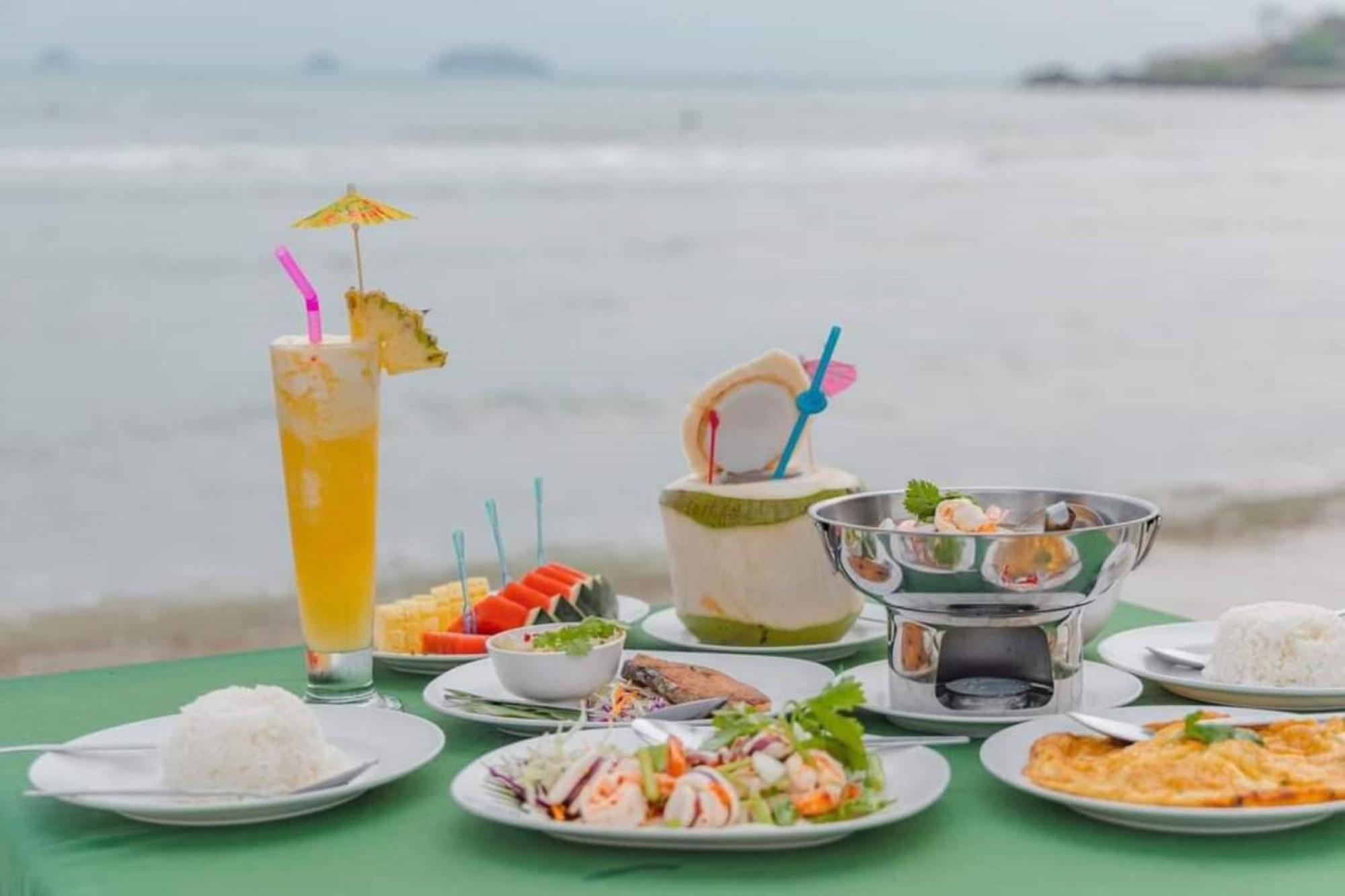 Coconut Resort,