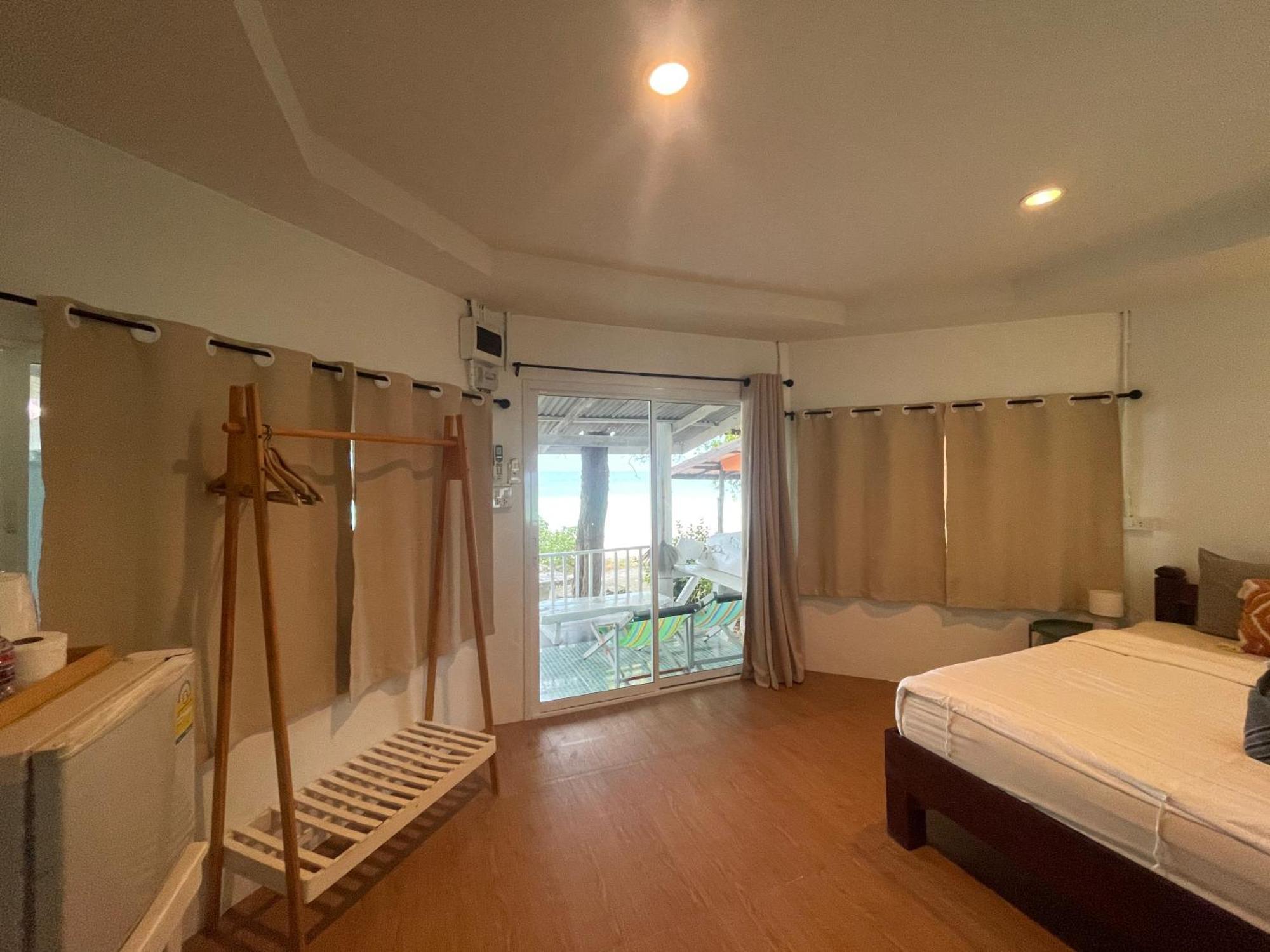 Guest house Apache Loongdum Koh Samed Koh Samet