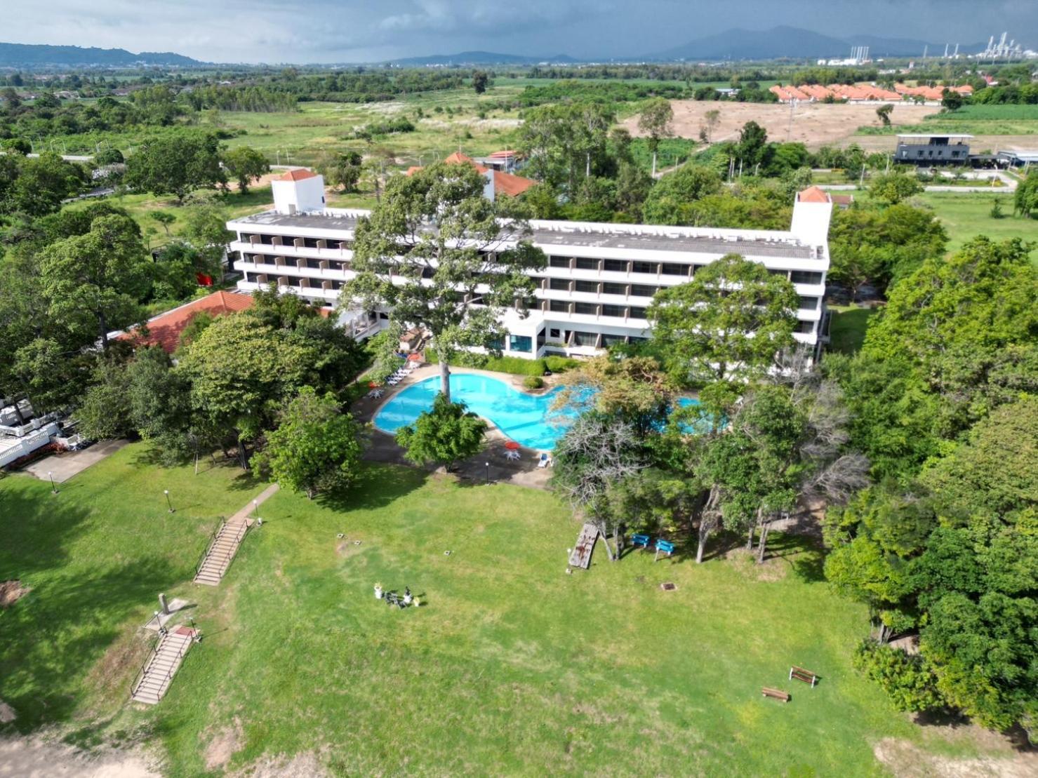 Purimas & Hotel 3*
